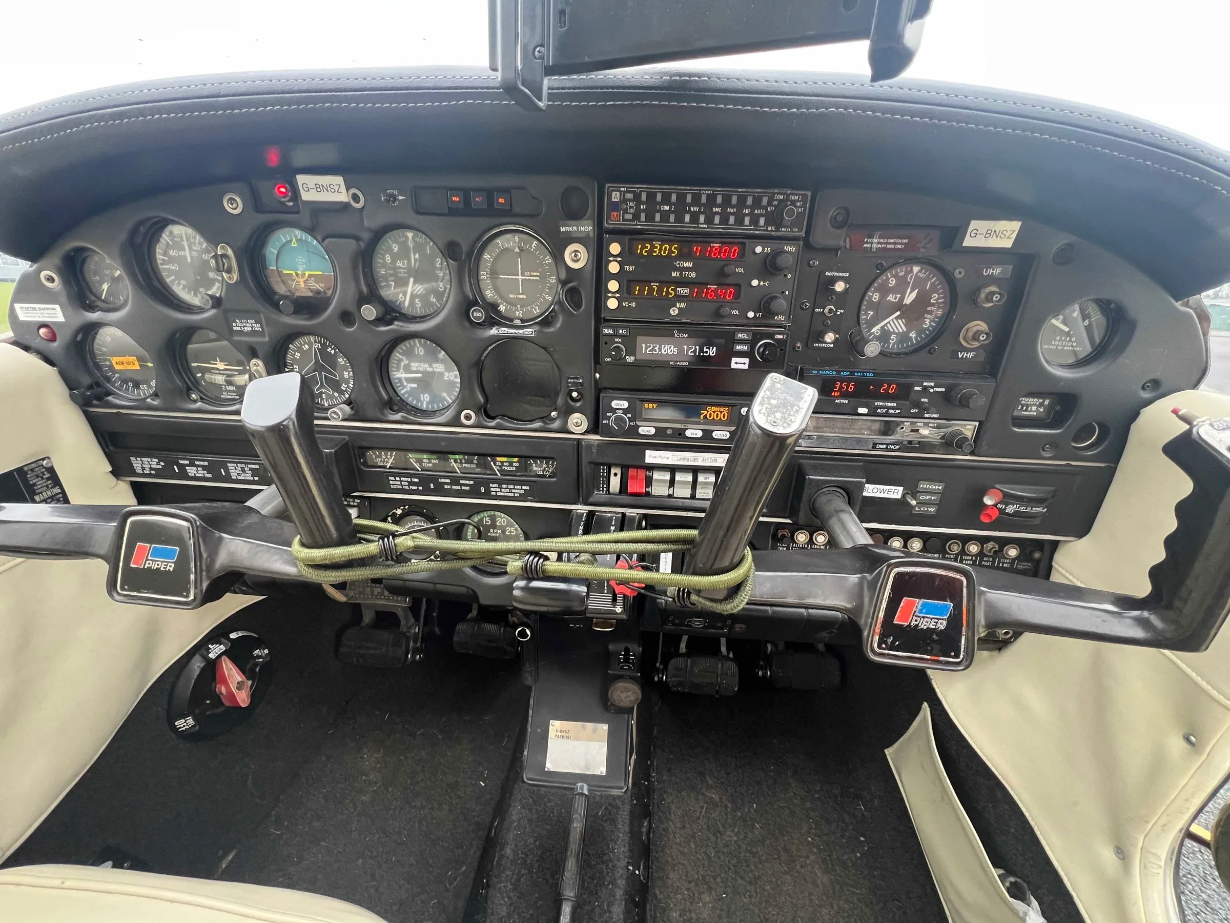 Cockpit and instrument panel of a 1981 Piper PA-28-161 Warrior II.