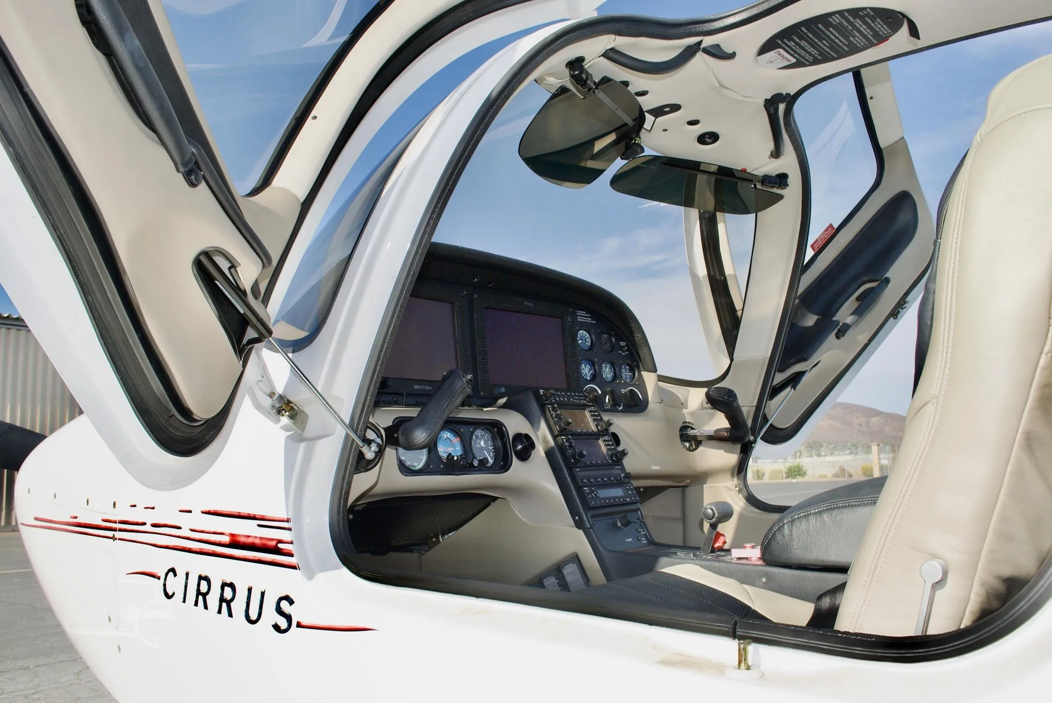 N526CM - 2005 Cirrus SR20 G2