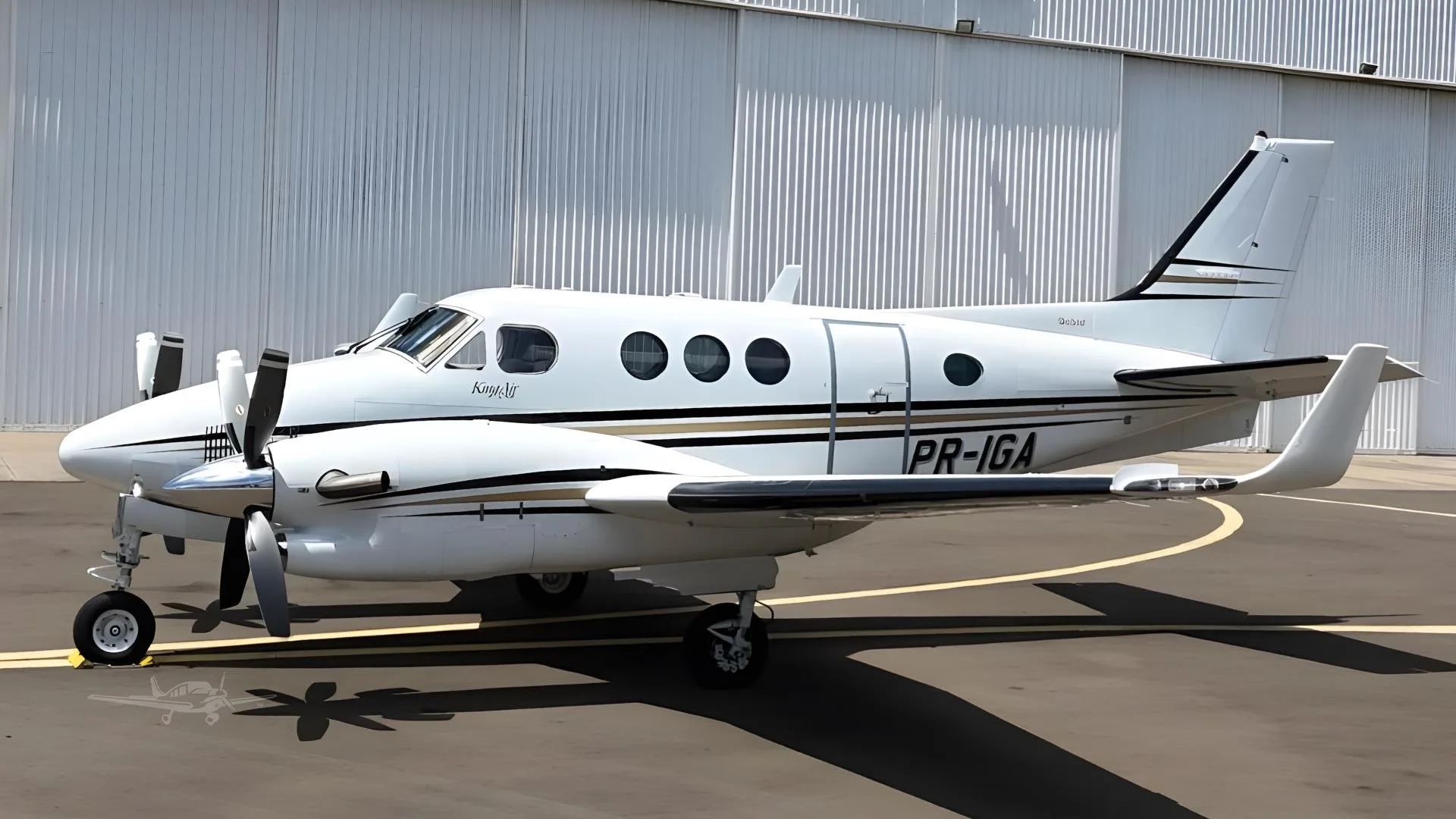 Exterior view of a 1996 BEECHCRAFT KING AIR C90B, PR-IGA.