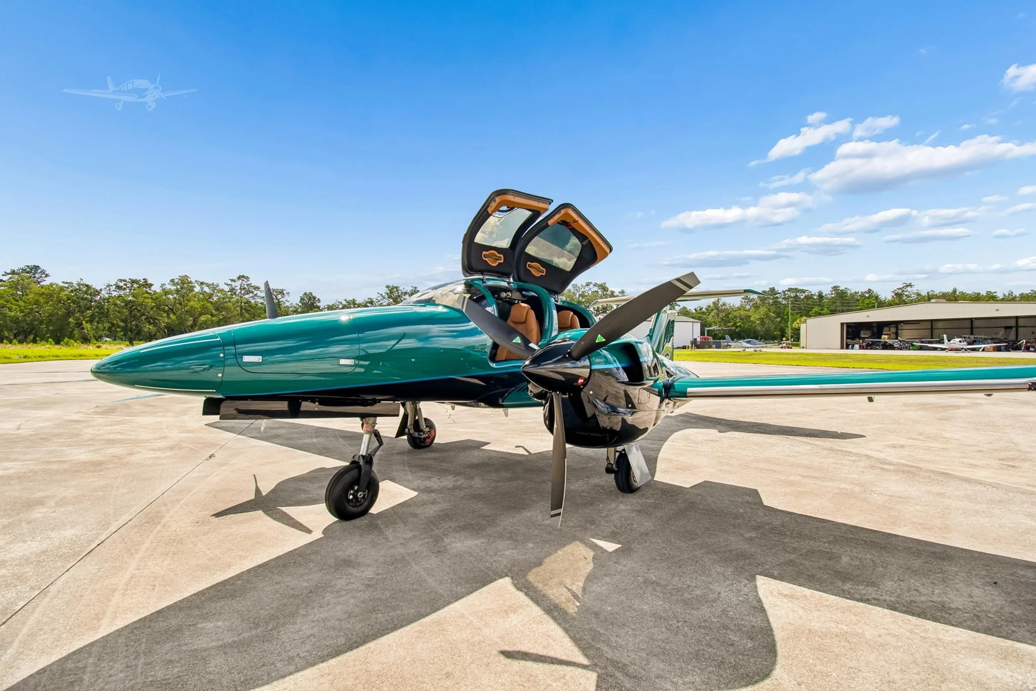 Exterior view of a 2025 DIAMOND DA62, N642GC.