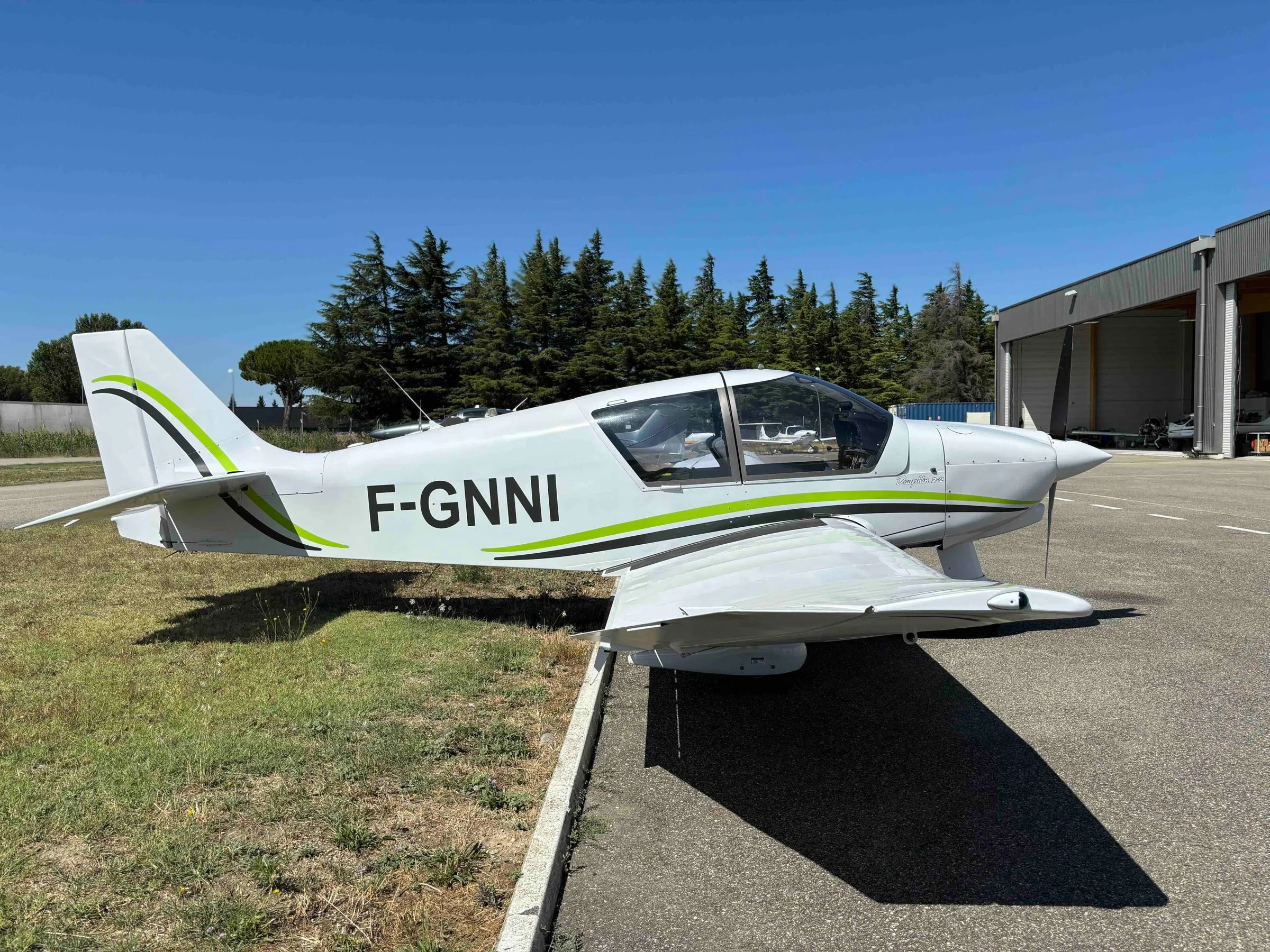 Exterior view of a 1994 Robin DR-400 120 Dauphin 2+2, F-GNNI.
