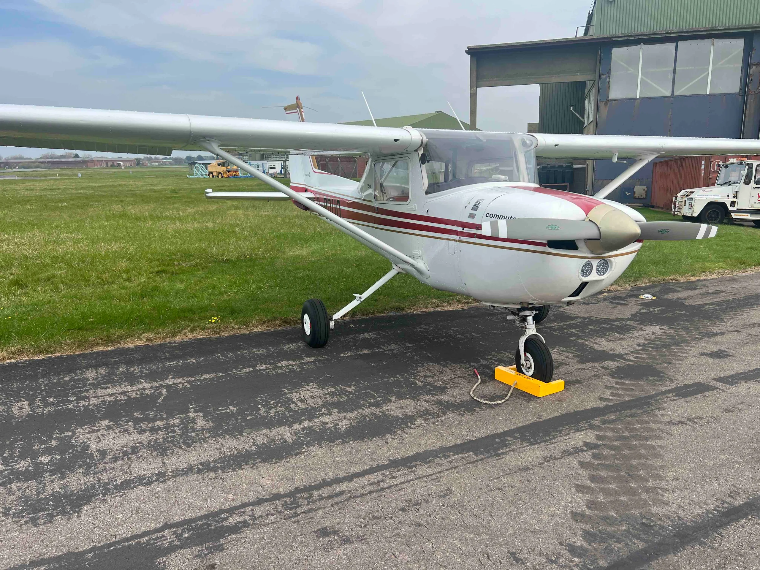 Exterior view of a 1981 Cessna 172P.