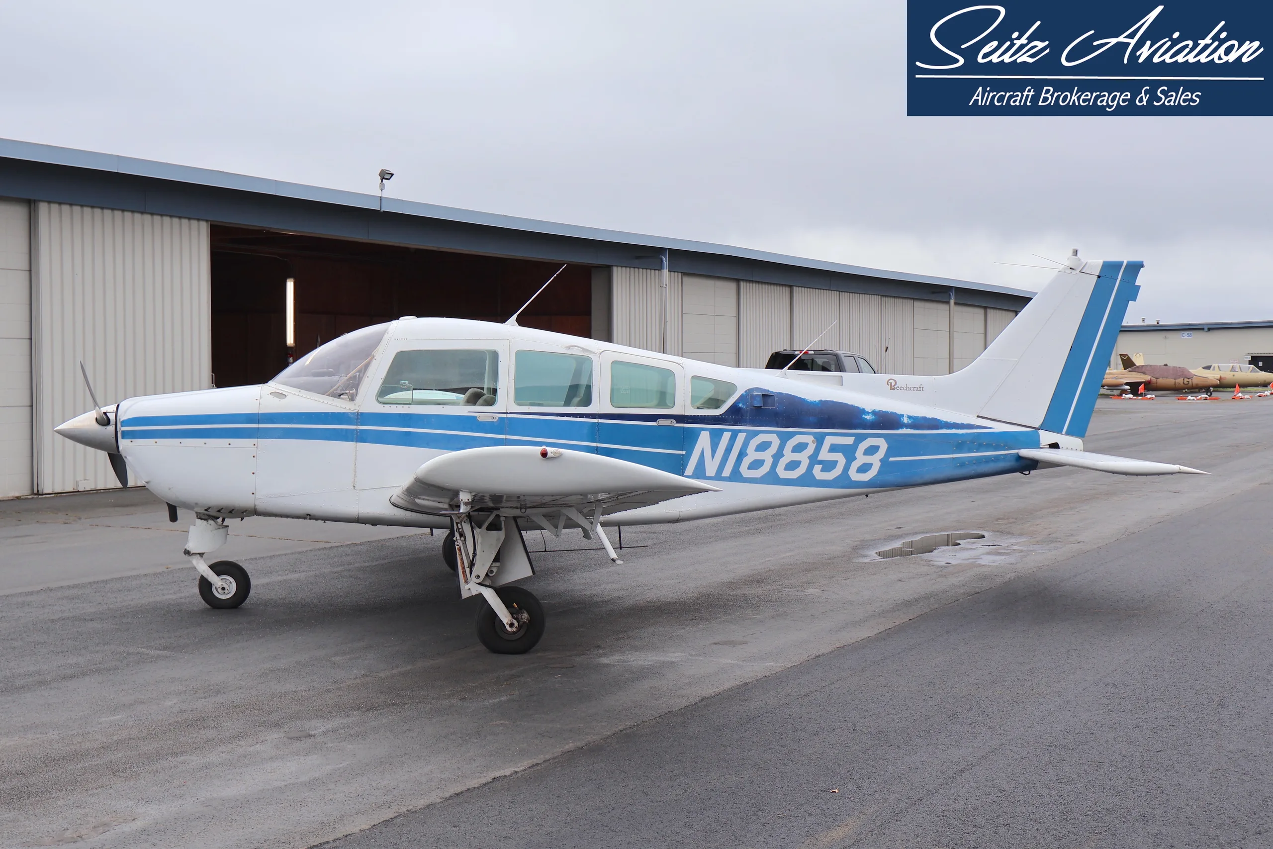 Exterior view of a 1977 Beechcraft 24R Super/Sierra.