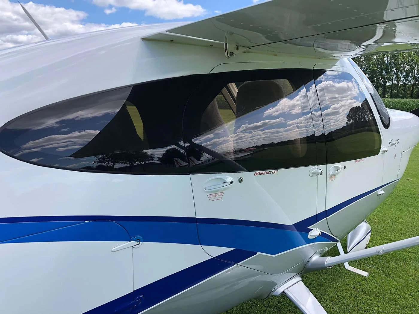 Exterior view of a 2015 Tecnam P2010.