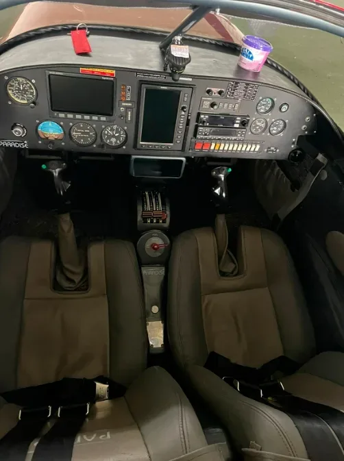 Cockpit and instrument panel of a 2010 Vans Aircraft RV-9A.