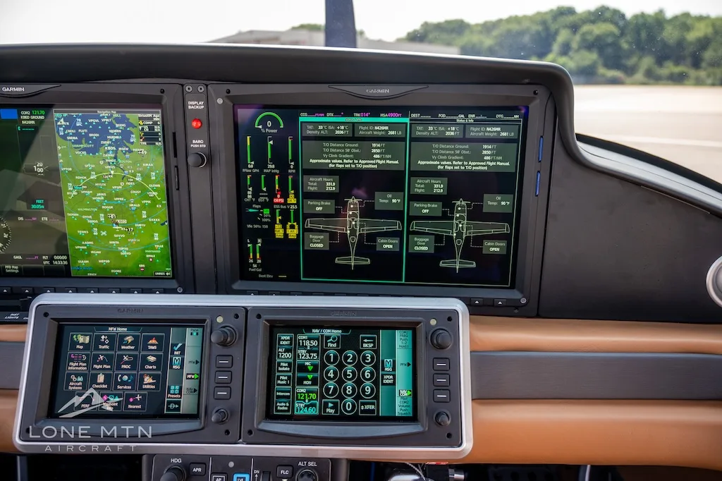 Avionics suite of a 2025 Cirrus SR20 G7+.