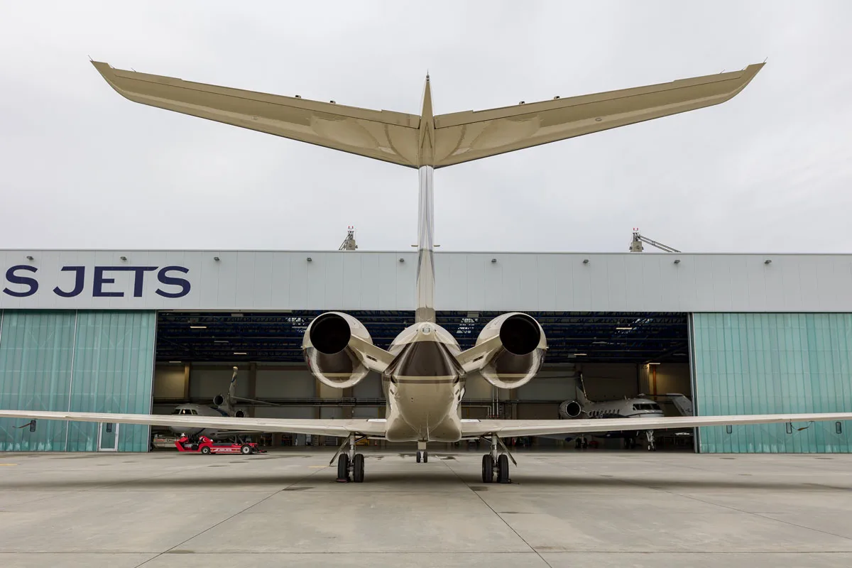 Exterior view of a 2008 Gulfstream G550.