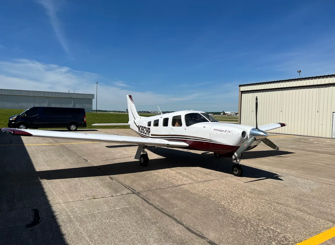 Exterior view of a 2005 Piper Saratoga-TC-II-Exterior.