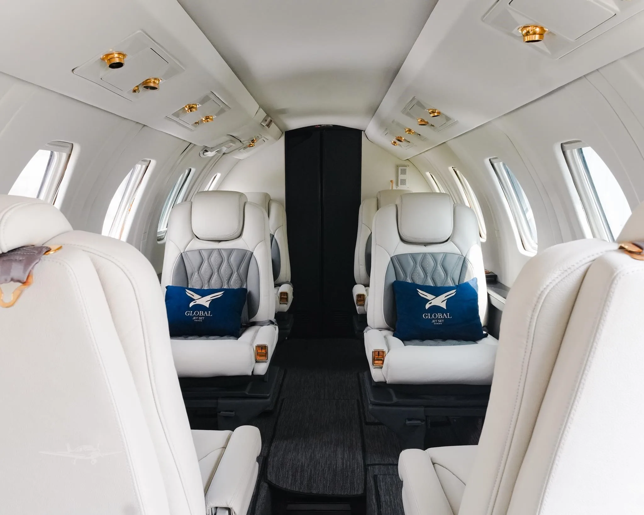 Cabin interior of a 1984 CESSNA CITATION III.