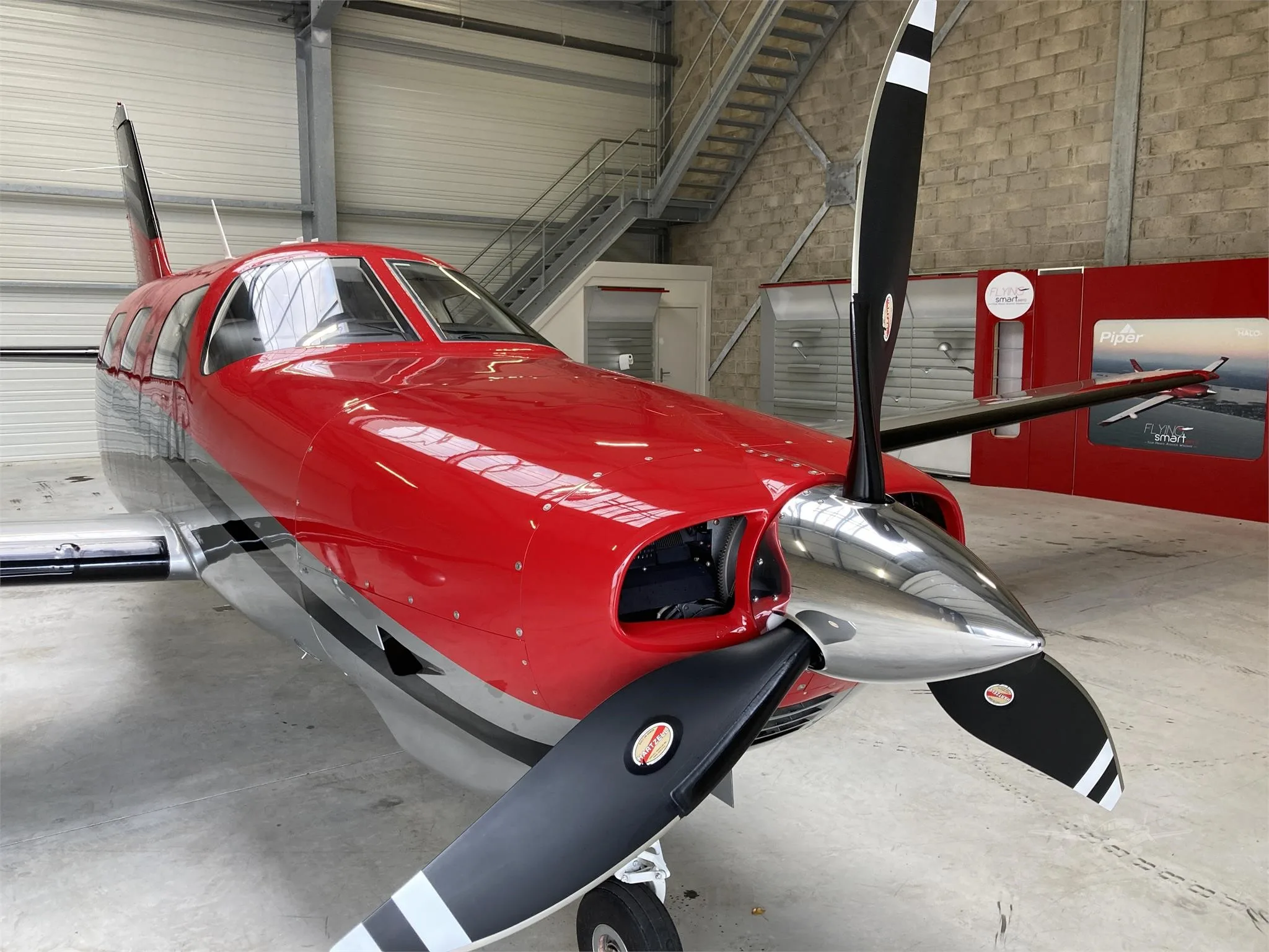 Exterior view of a 2016 PIPER M350, N350XT.