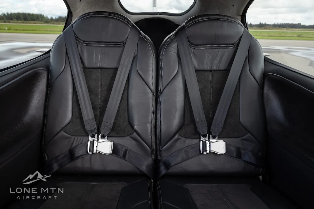 Cabin interior of a 2009 Cirrus SR22 G3 Turbo GTS.