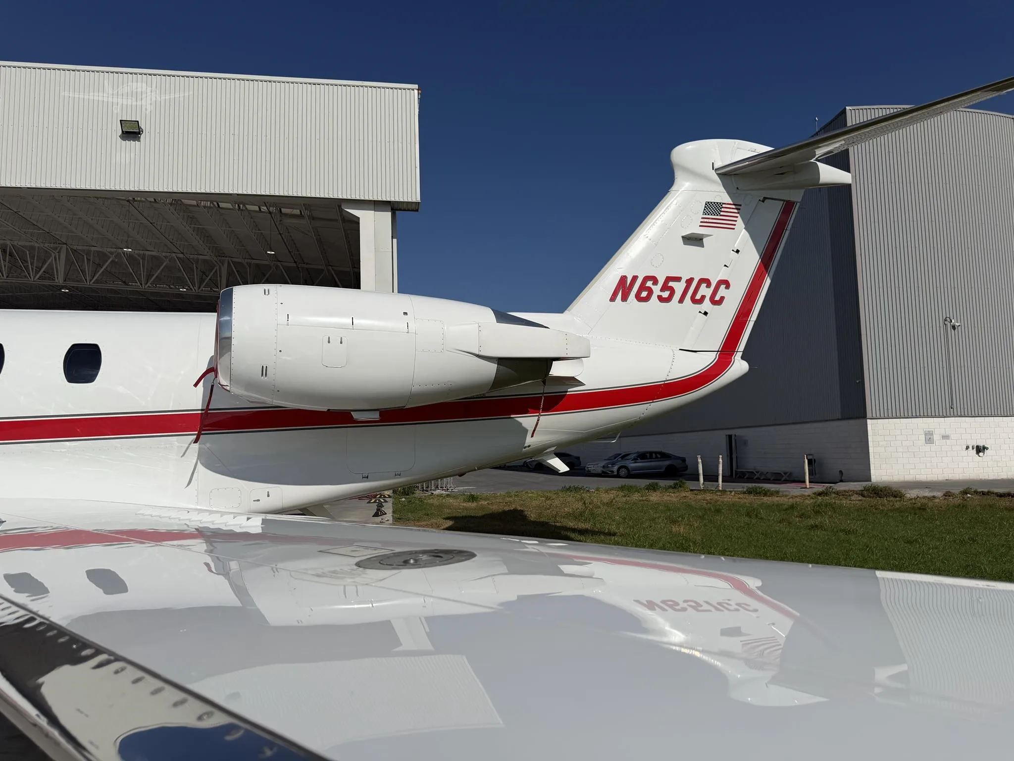 Exterior view of a 2000 CESSNA CITATION VII, N651CC.