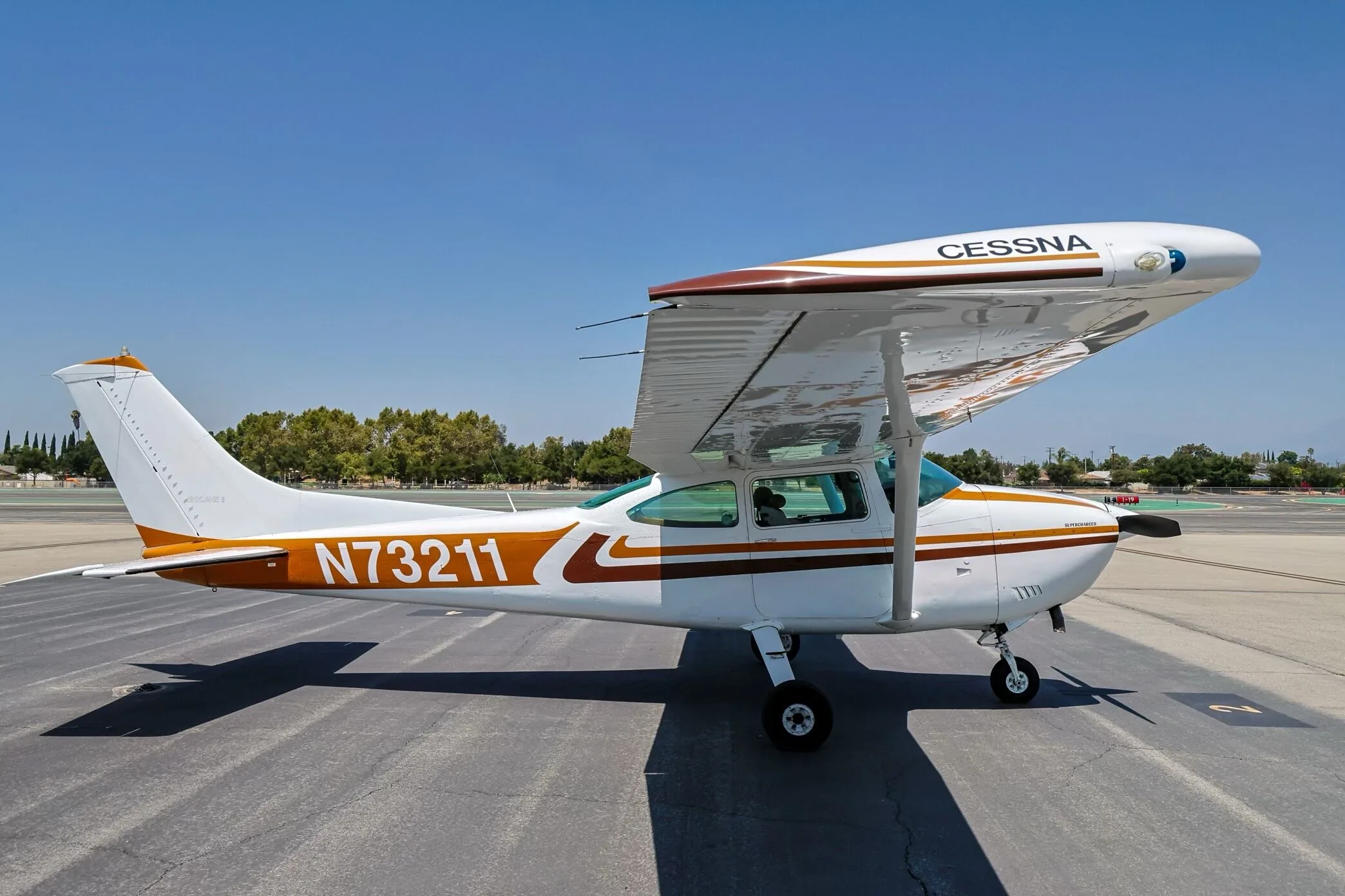 Exterior view of a 1978 Cessna 182Q Skylane, N73211.