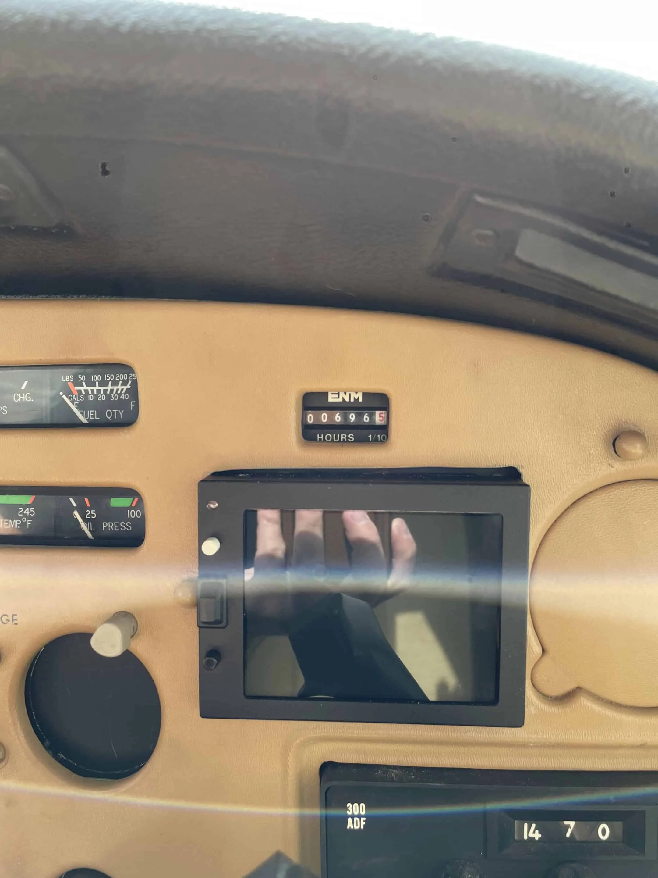 Avionics suite of a 1979 Cessna TR182.