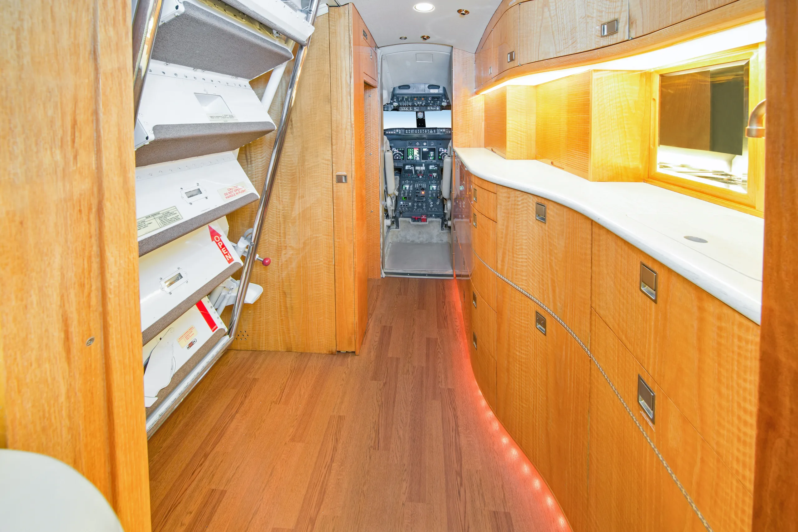 Cabin interior of a 1998 Bombardier Canadair Challenger 604.