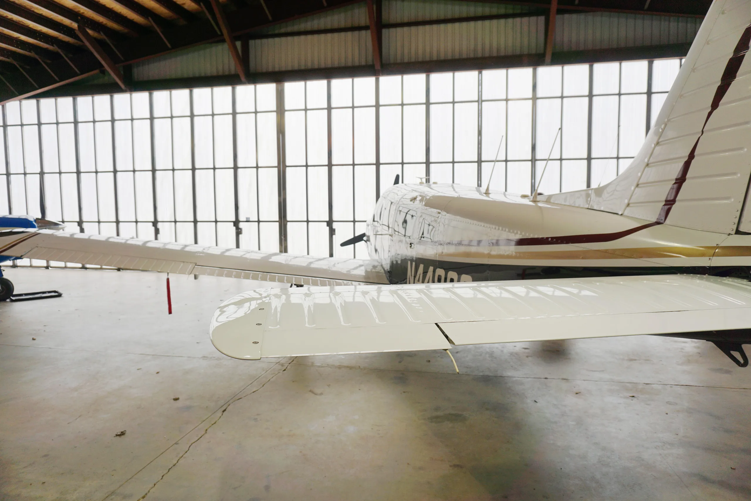 Exterior view of a 1977 Piper PA-32R-300 Lance.
