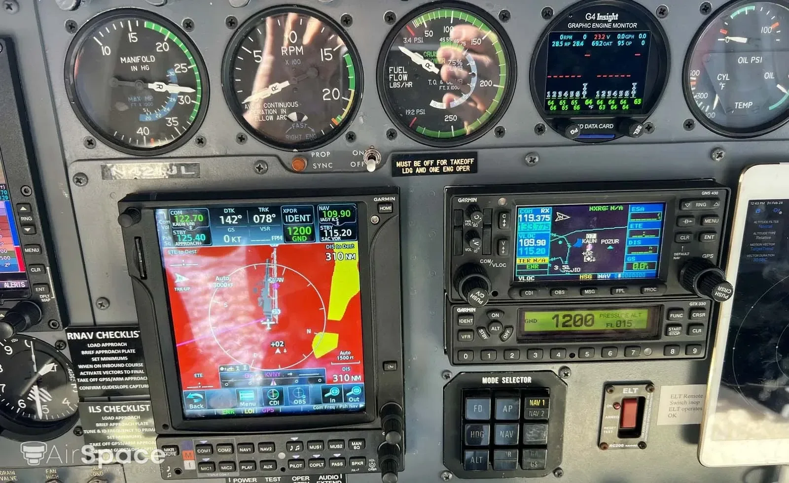 Avionics suite of a 1977 Cessna 421C.