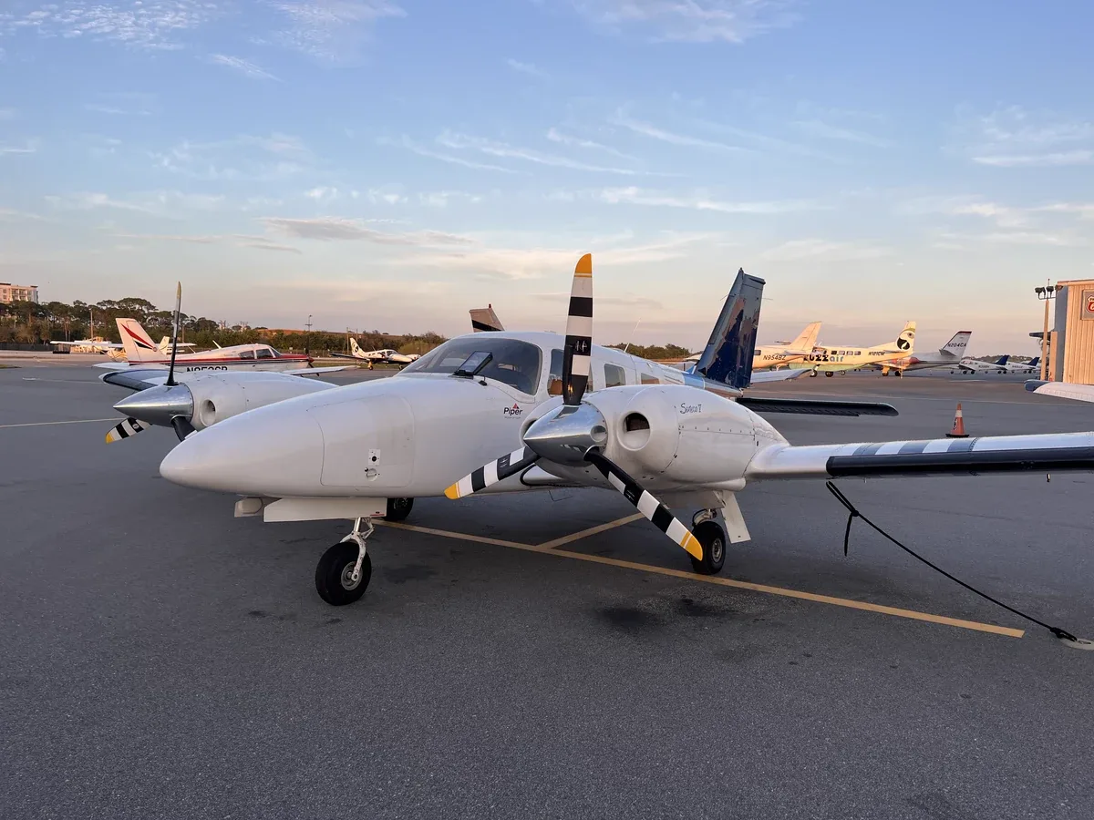 Exterior view of a 2014 Piper Seneca V, N110GG.