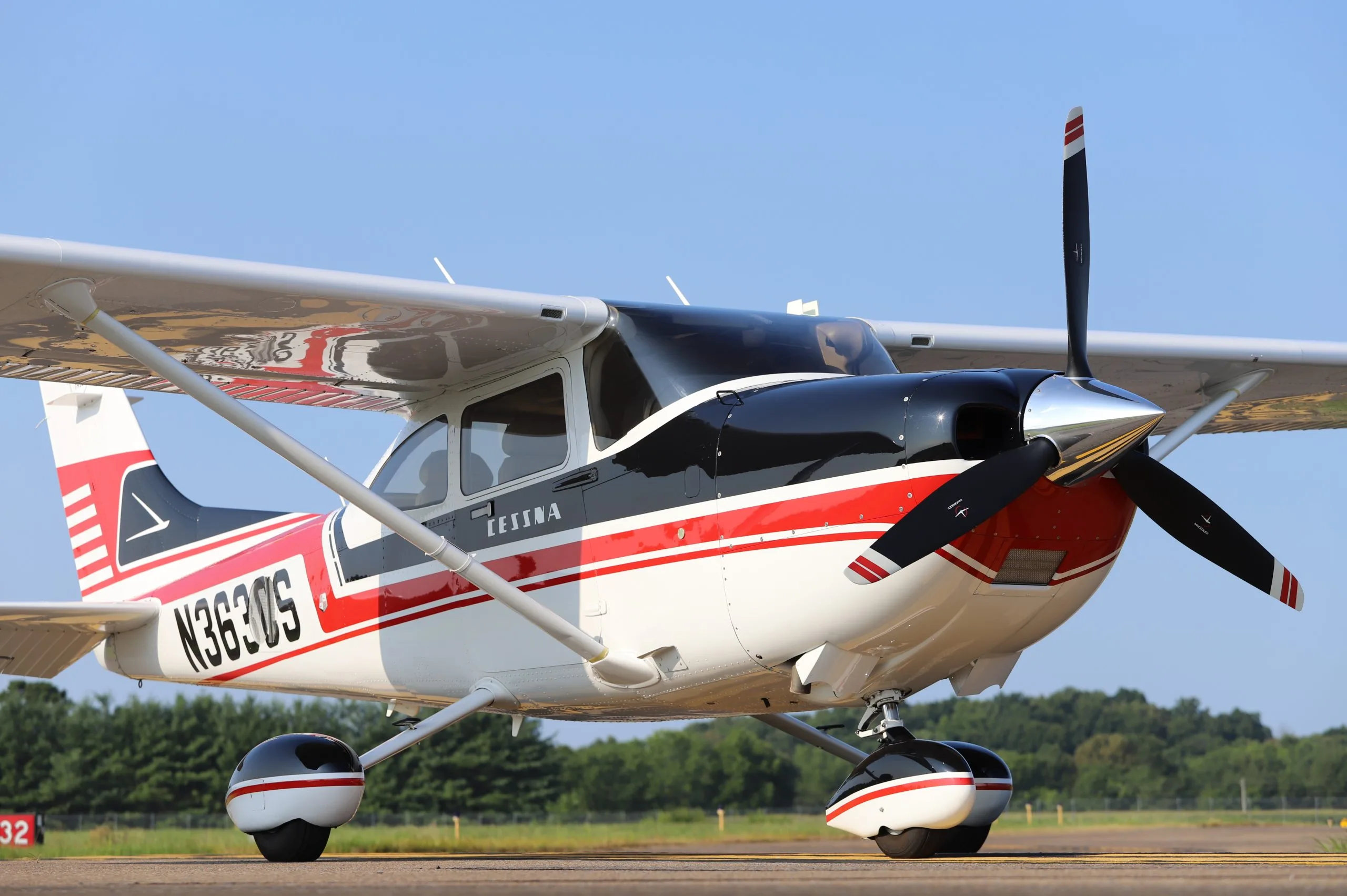 Exterior view of a 2022 Cessna 182T Skylane.