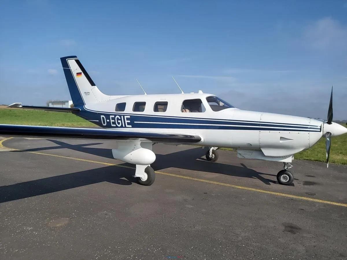 Exterior view of a Piper Piston, D-EGIE.
