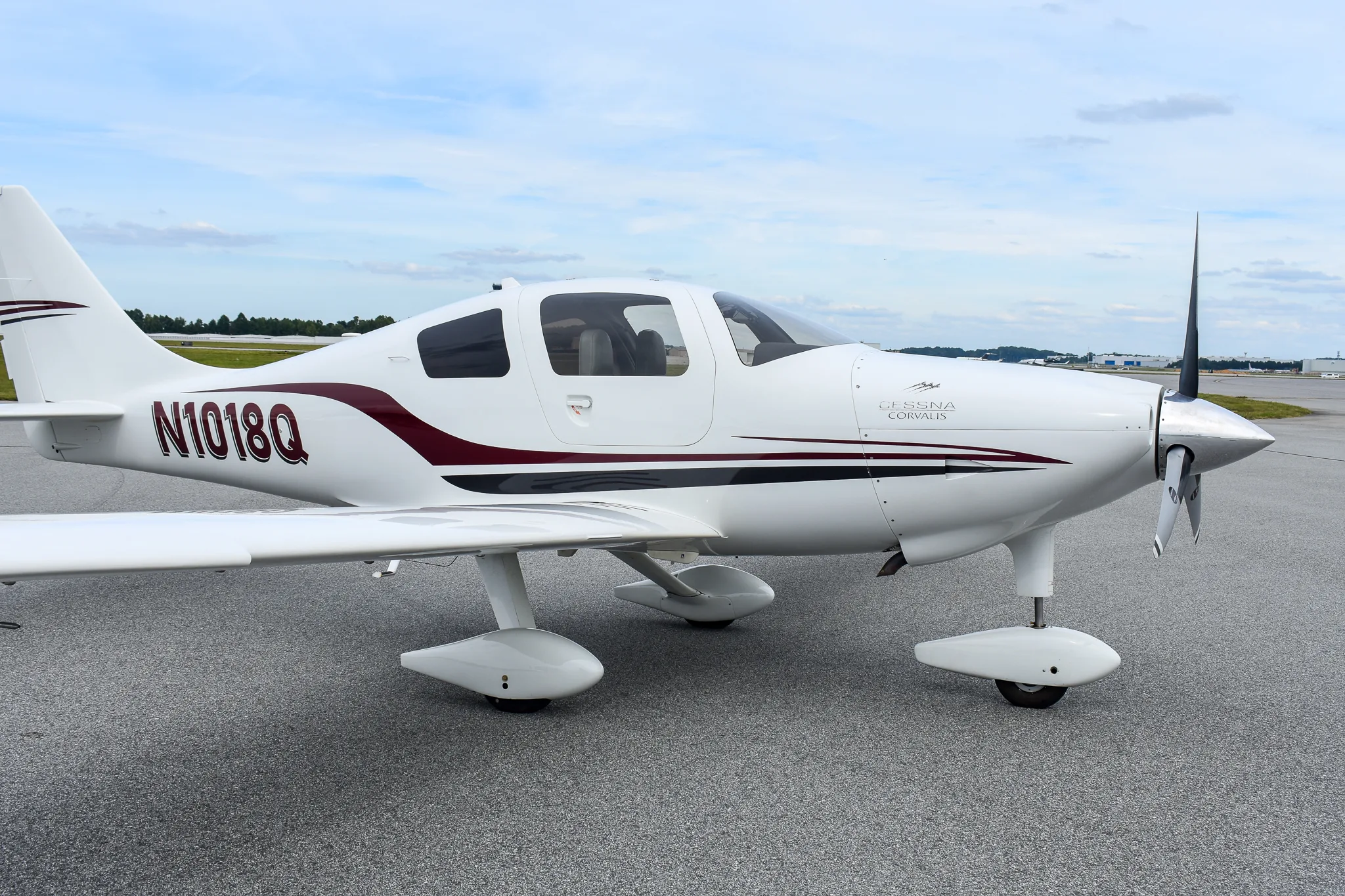 Marketing image of a 2009 Cessna 350.