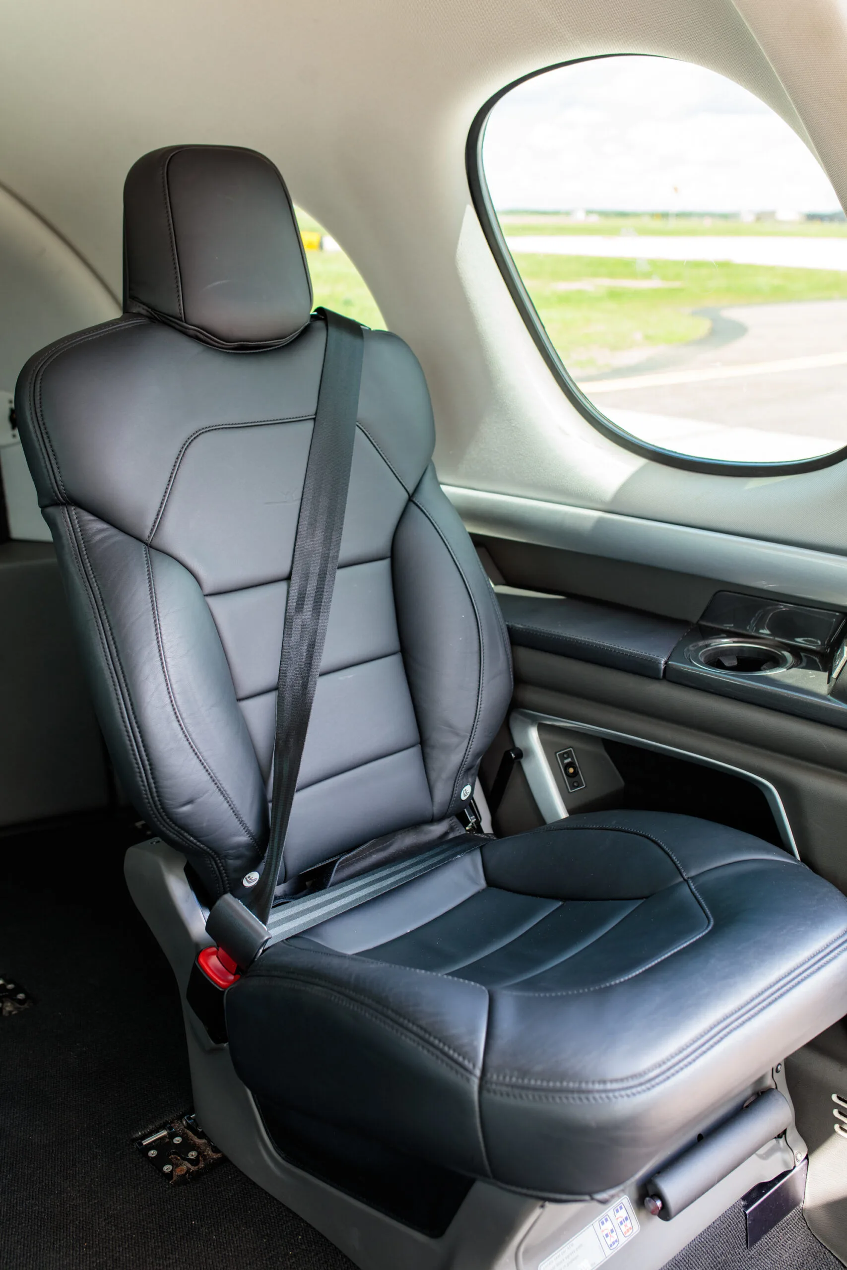 Cabin interior of a 2019 Cirrus SF50-G2 Elite.