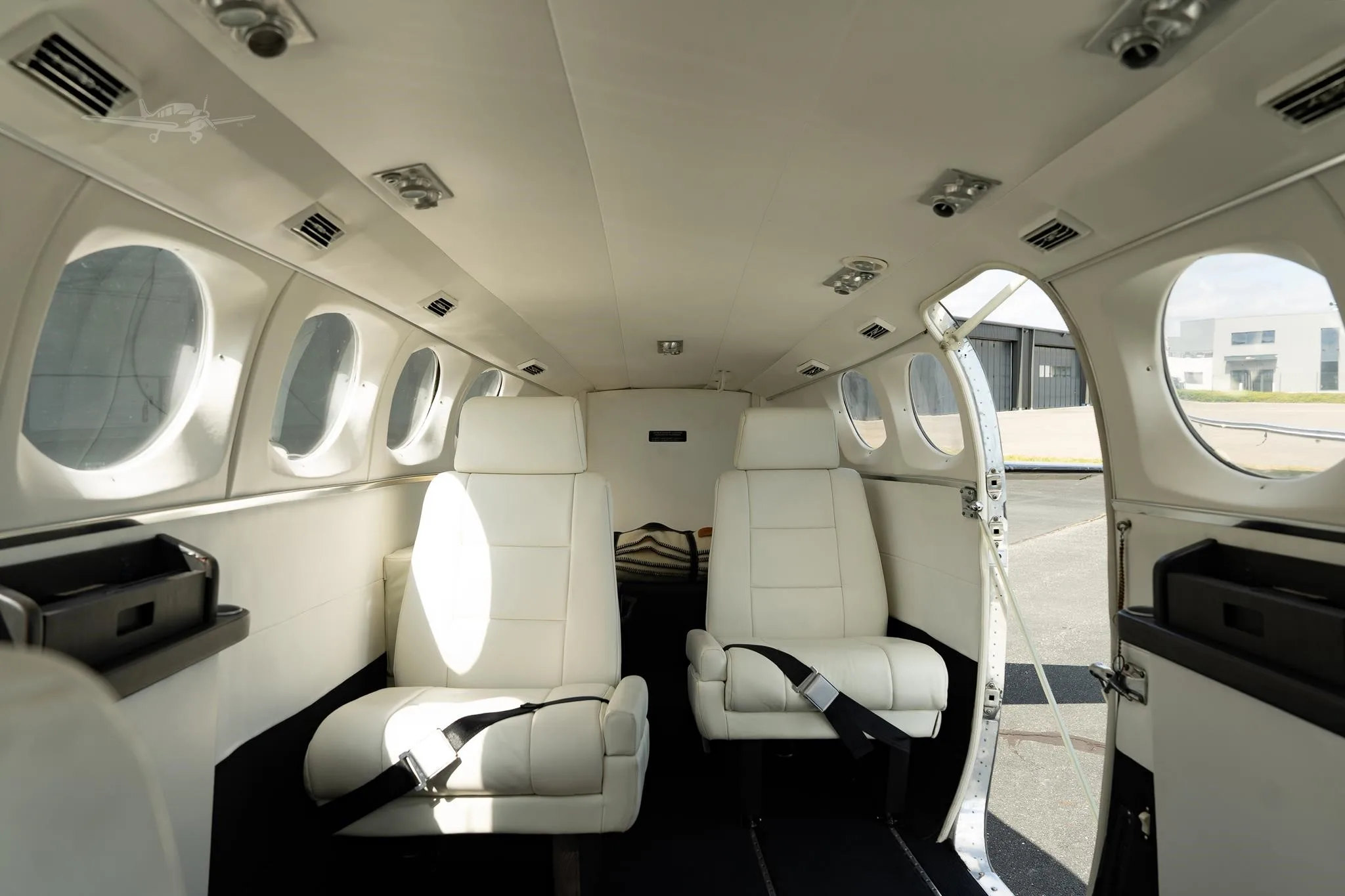 Cabin interior of a 1975 CESSNA 414.