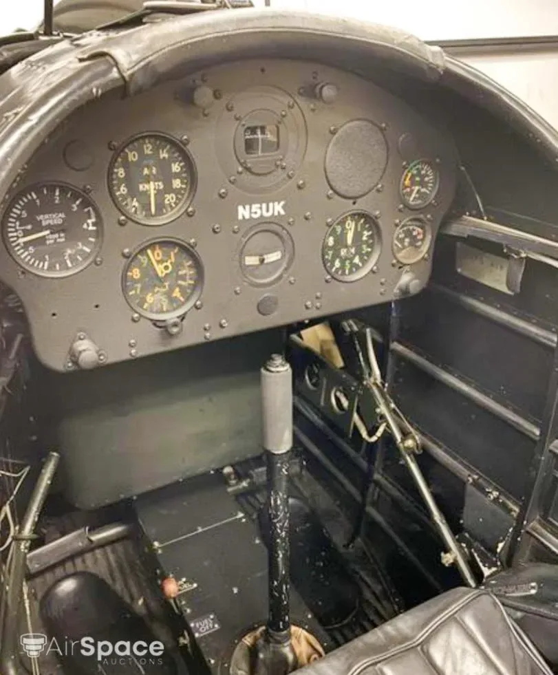 Cockpit and instrument panel of a 1952 Chipmunk DHC-1 SN.