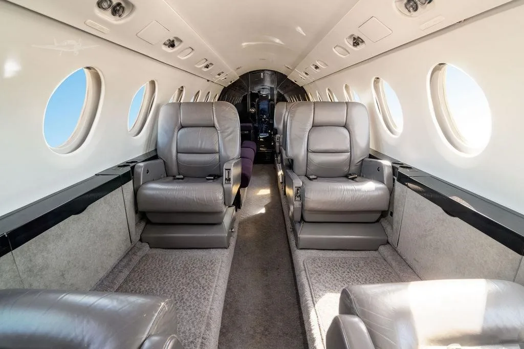 Cabin interior of a 1989 DASSAULT FALCON 50.