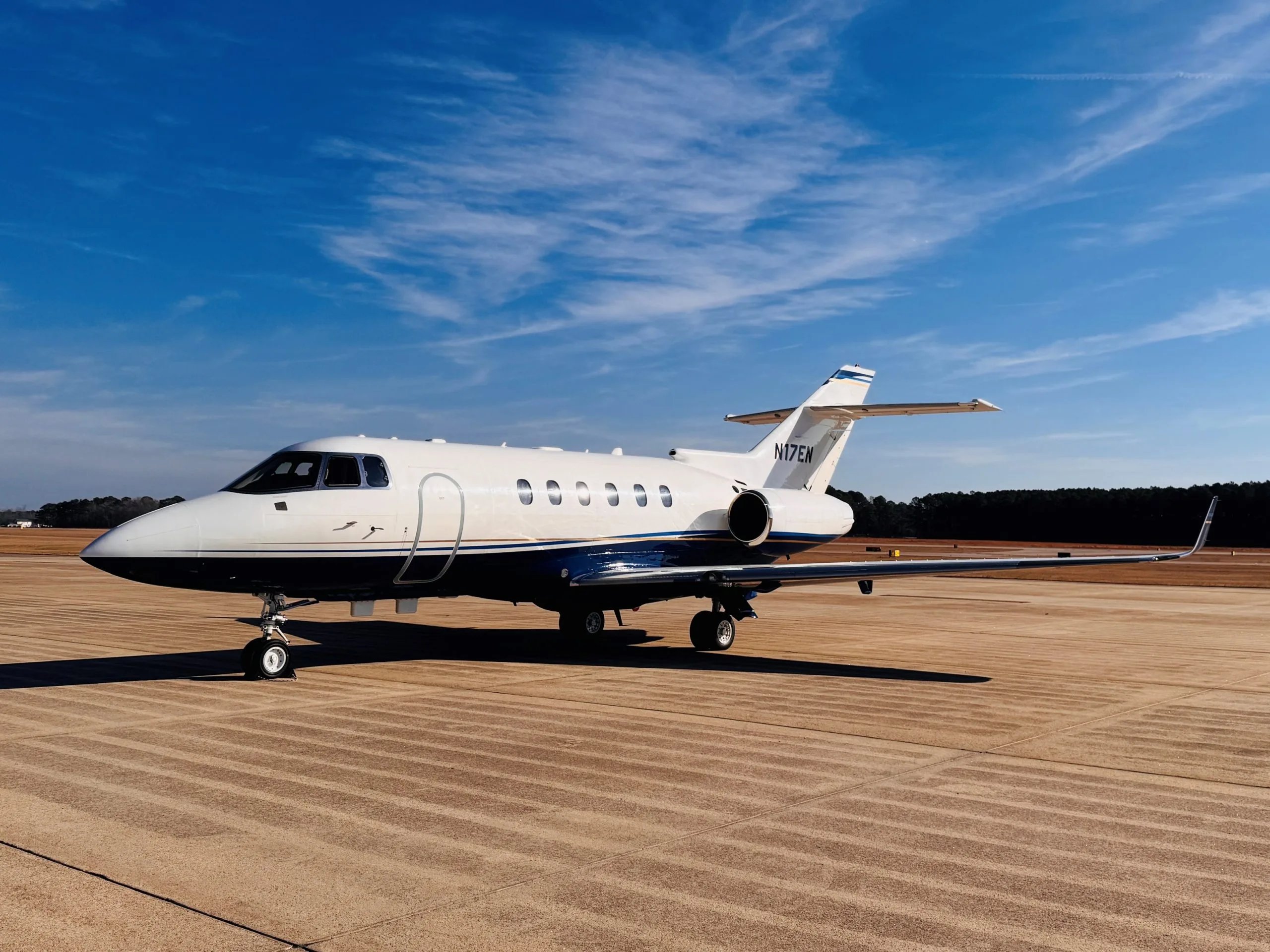 Exterior view of a 2009 Hawker 900XP, N17EN.