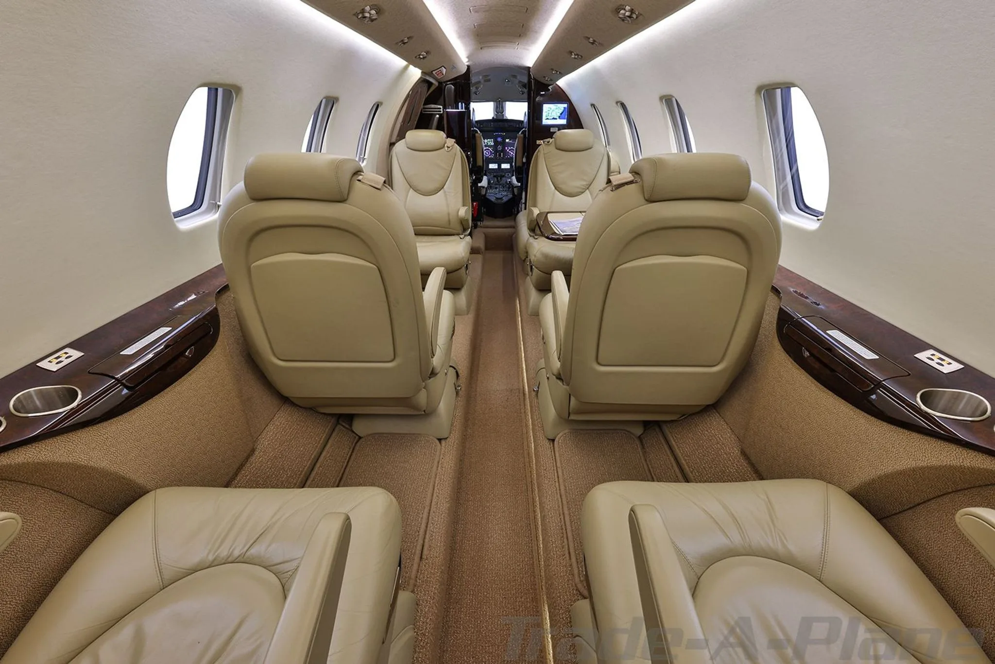 Cabin interior of a 2011 CESSNA CITATION XLS+.