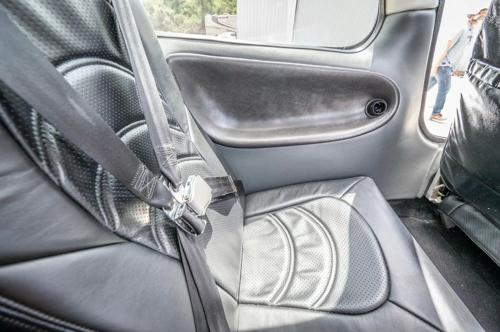 Cabin interior of a 2006 Cirrus SR22-G2 GTS.
