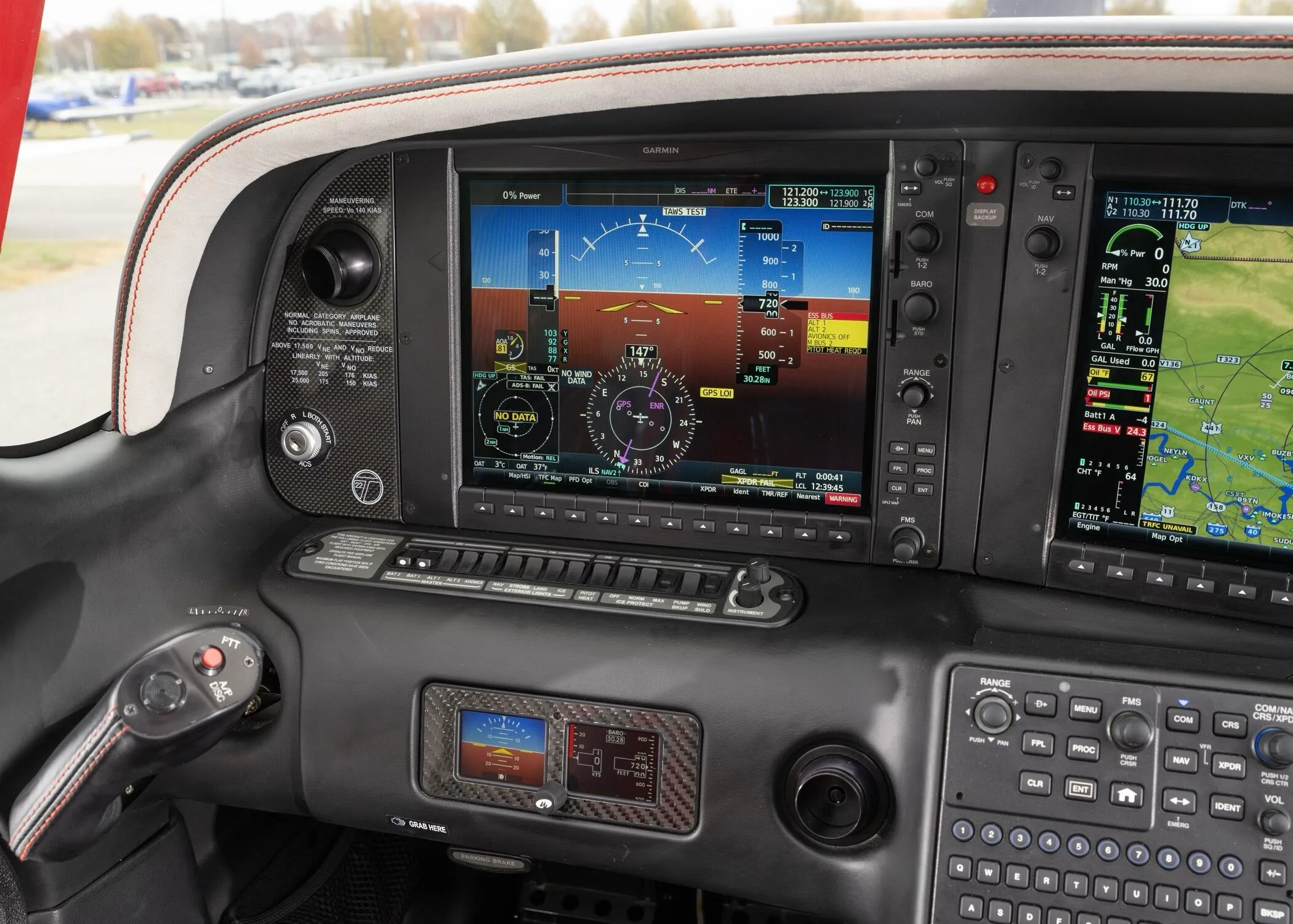 Avionics suite of a 2020 Cirrus SR22-G6 TURBO.