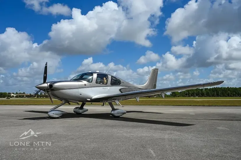 Exterior view of a 2020 Cirrus SR22 G6 GTS.
