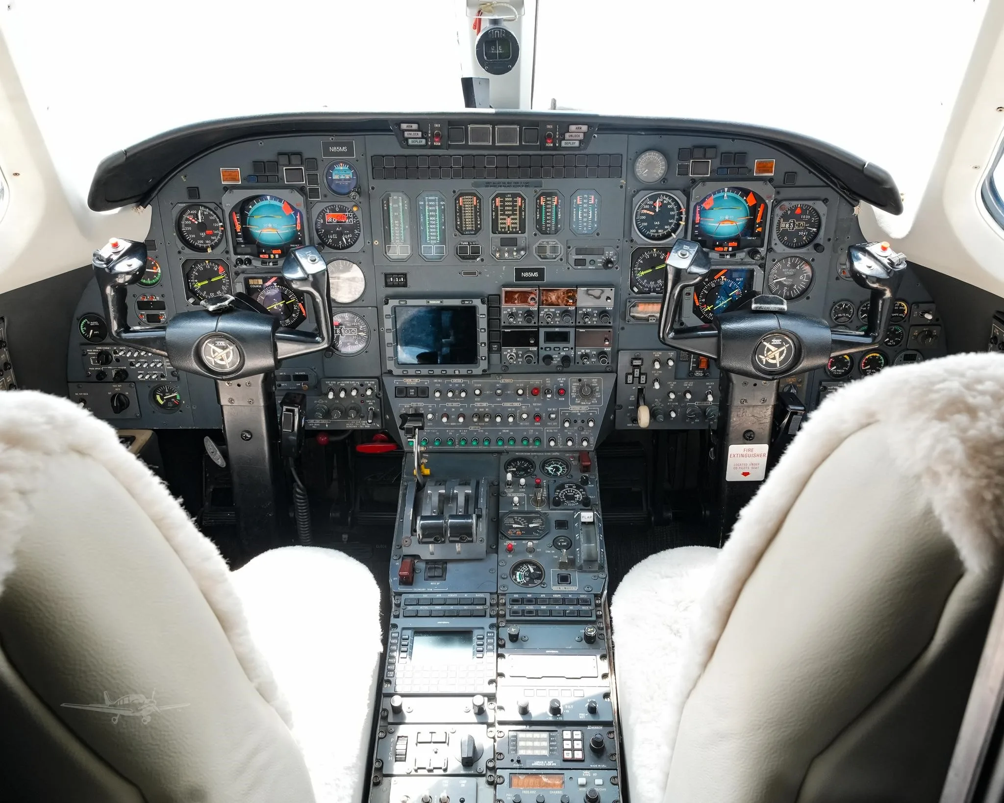 Cockpit and instrument panel of a 1984 CESSNA CITATION III.