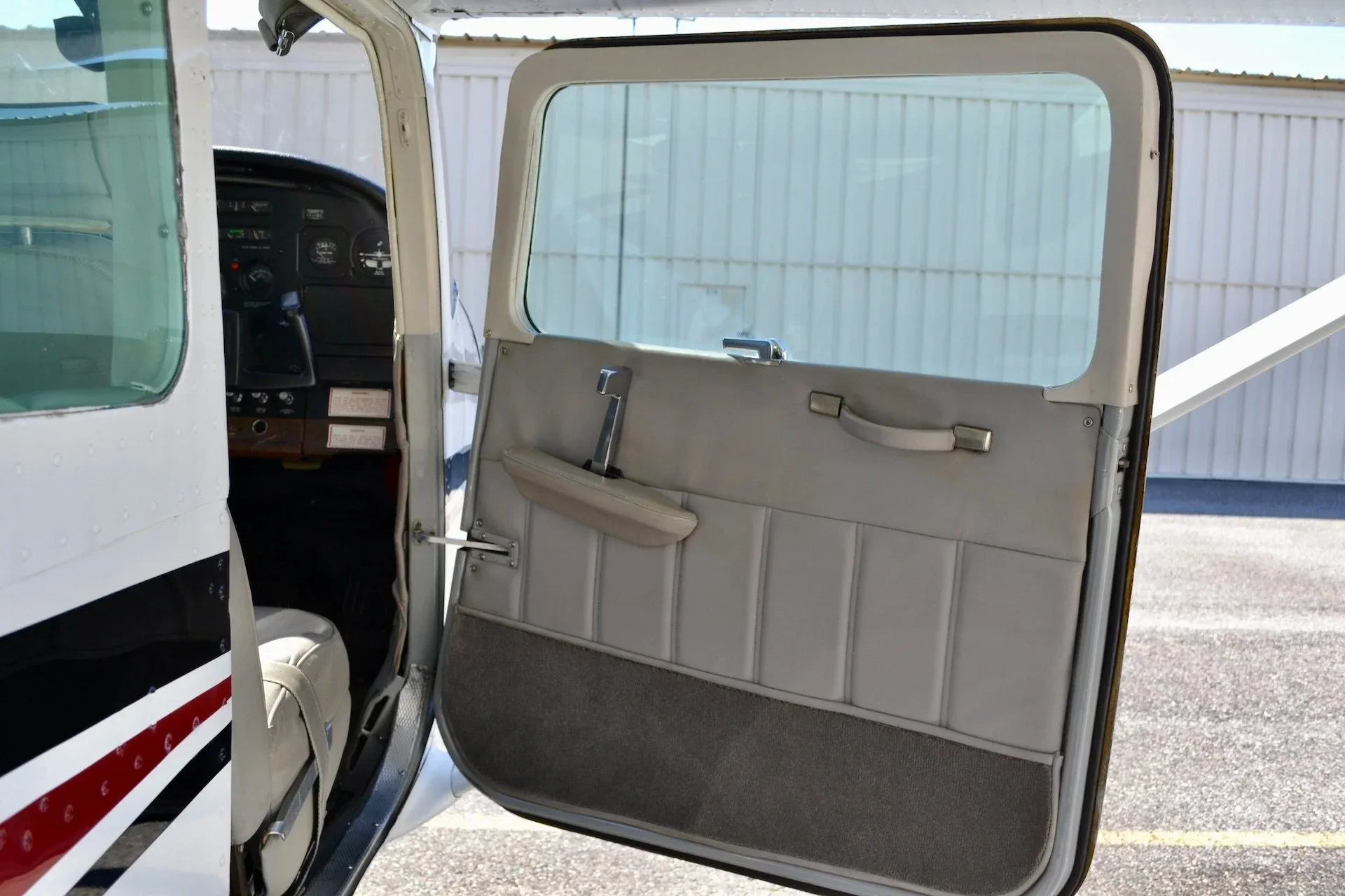 Exterior view of a 1979 Cessna 182Q Skylane.