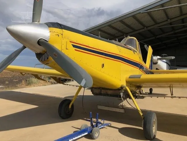 VH-FRC - 1980 AIR TRACTOR AT 301