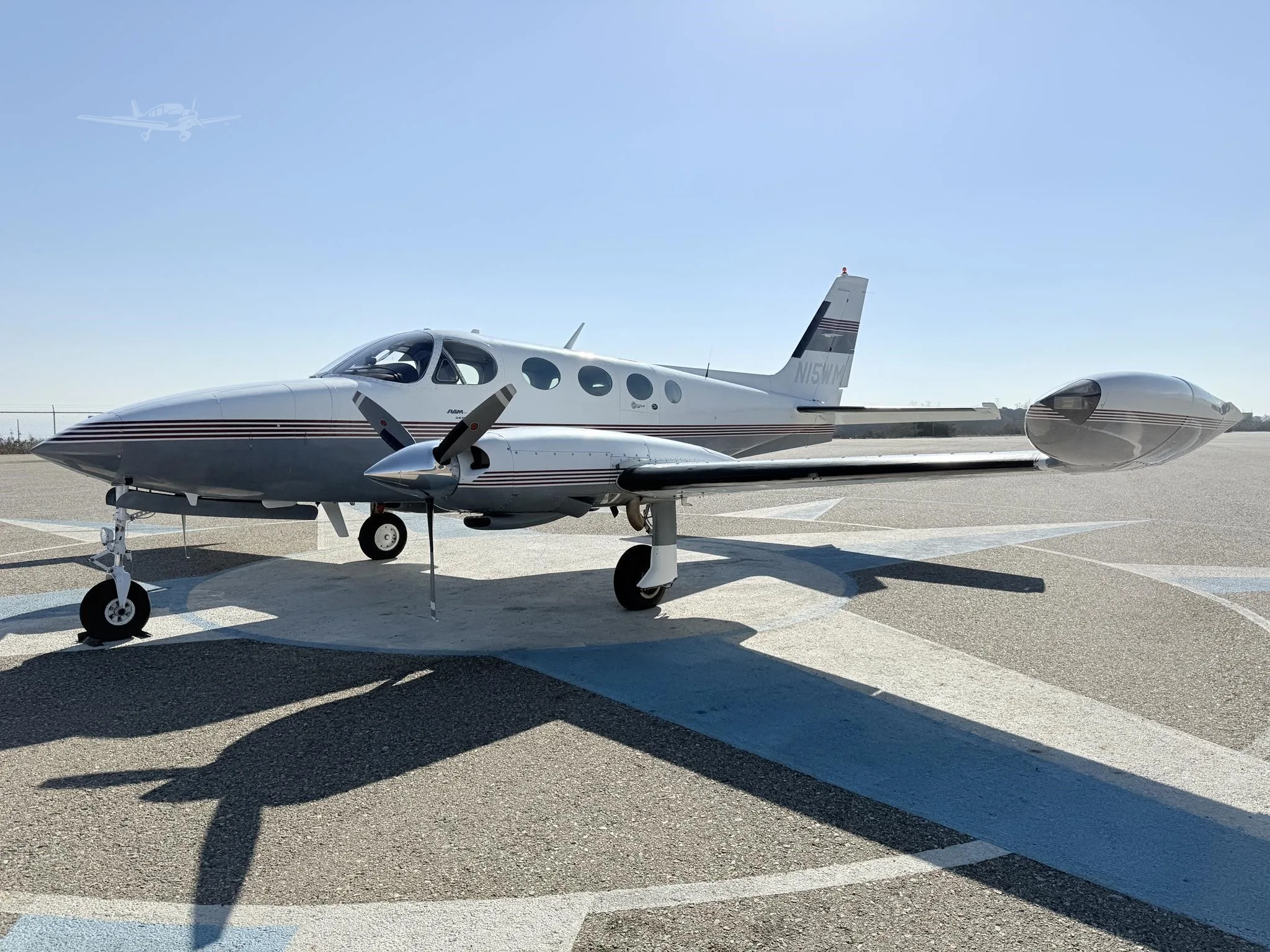 Exterior view of a 1978 CESSNA 340A, N15WM.