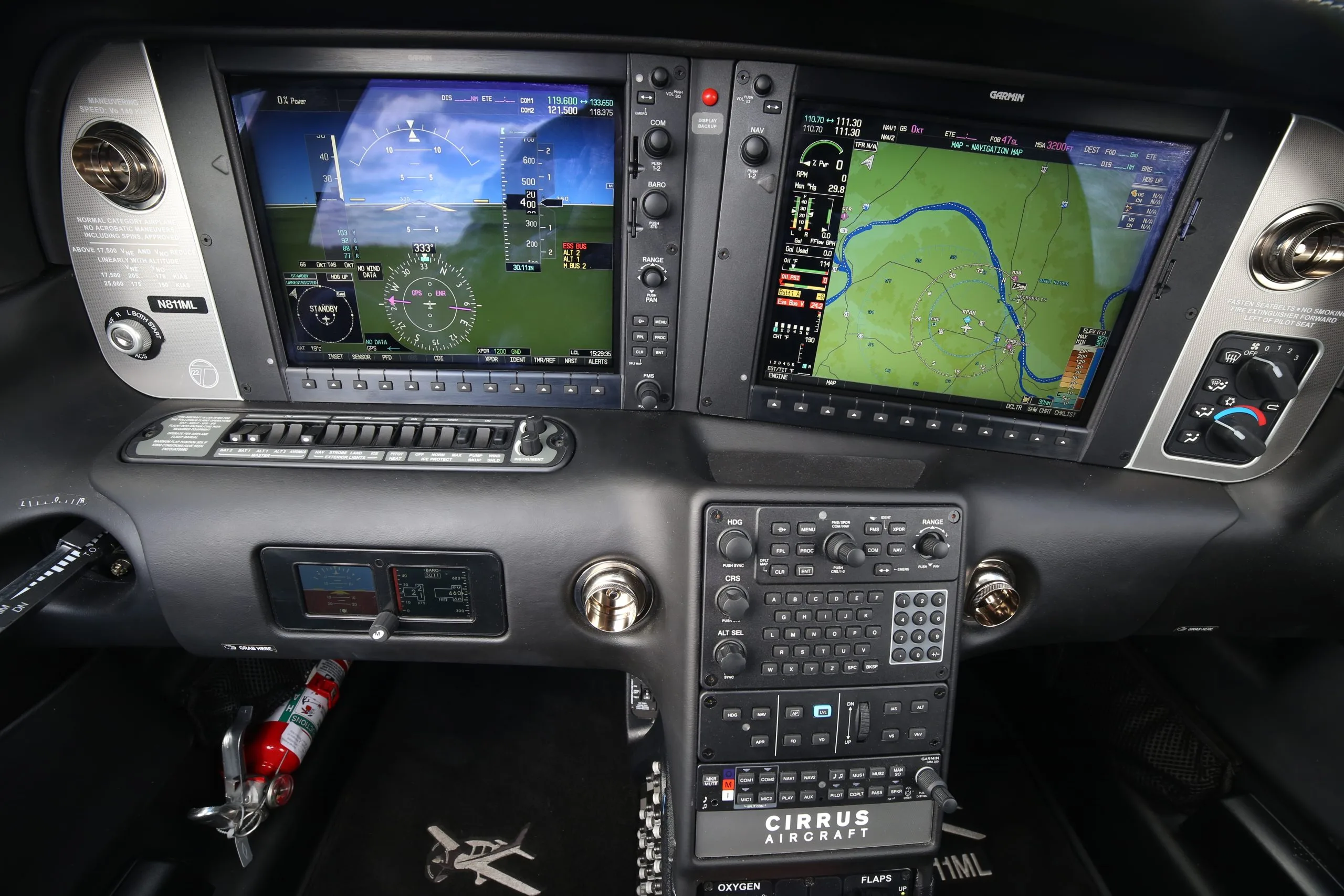 Cockpit and instrument panel of a 2015 Cirrus SR22 G5 TURBO.