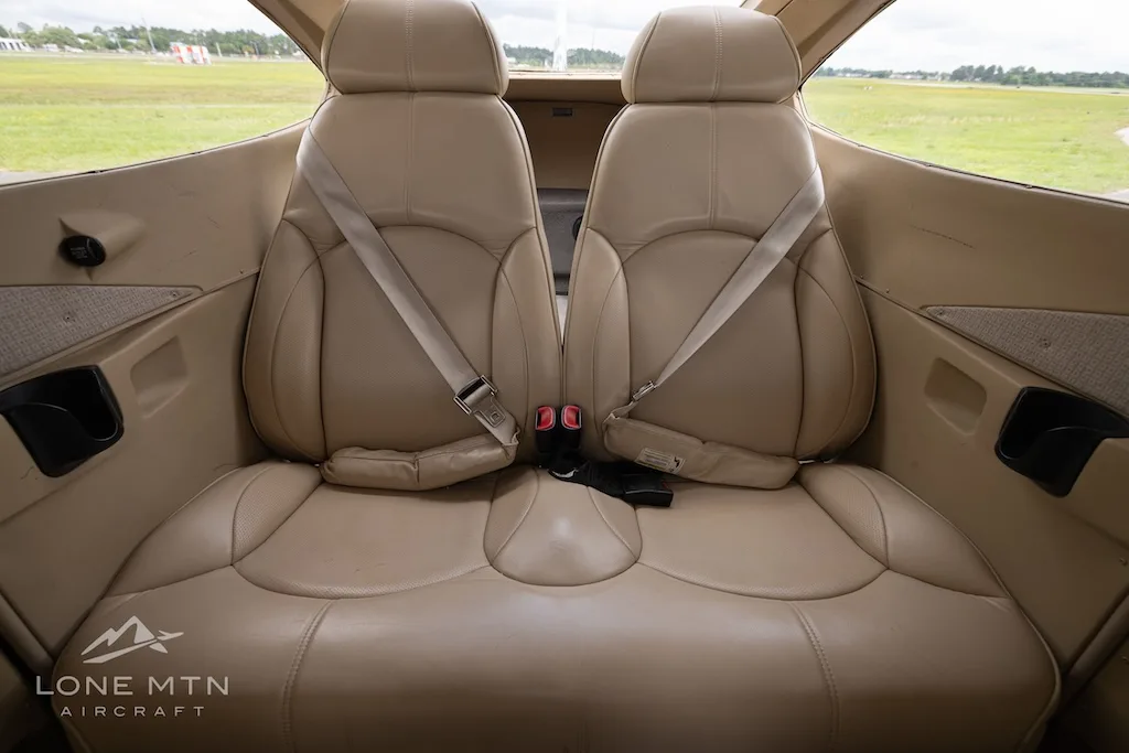 Cabin interior of a 2006 Cessna T182T Skylane TC.