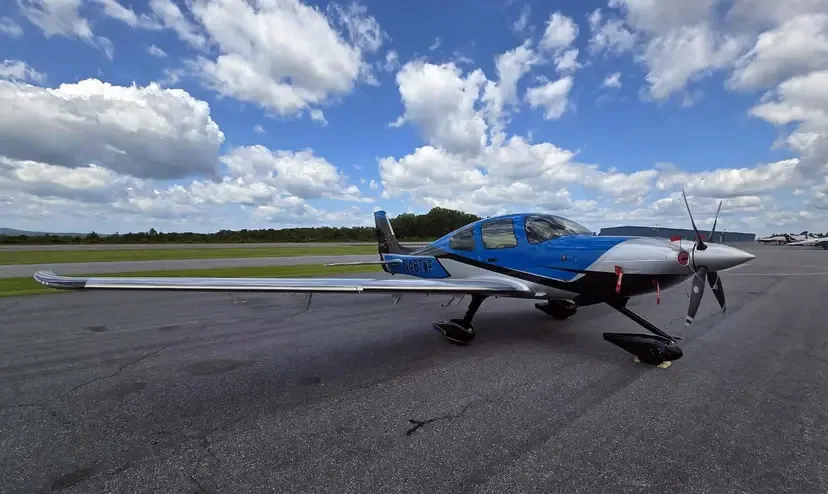 Cirrus SR22 G7