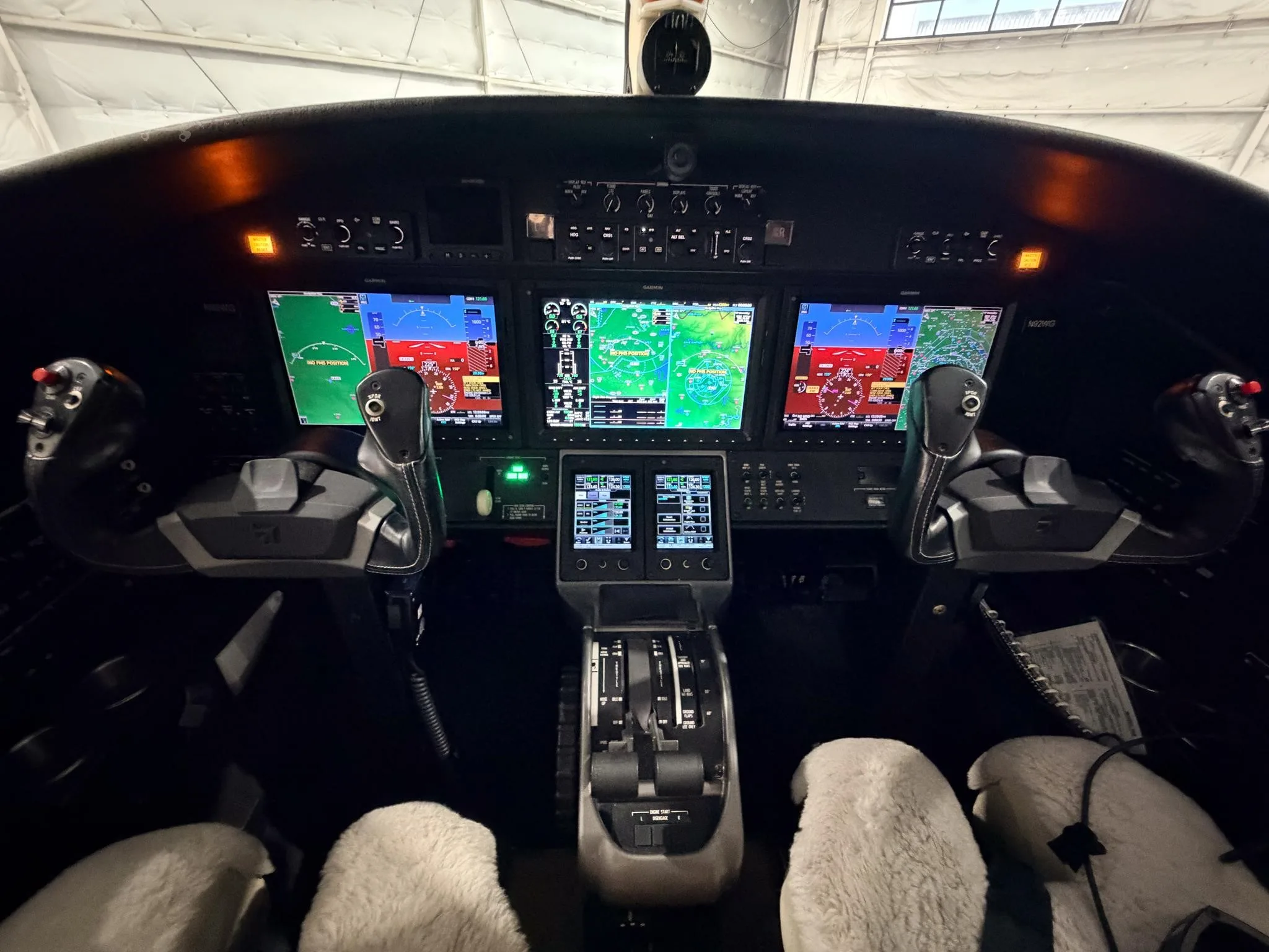 Cockpit and instrument panel of a 2015 CESSNA CITATION M2.