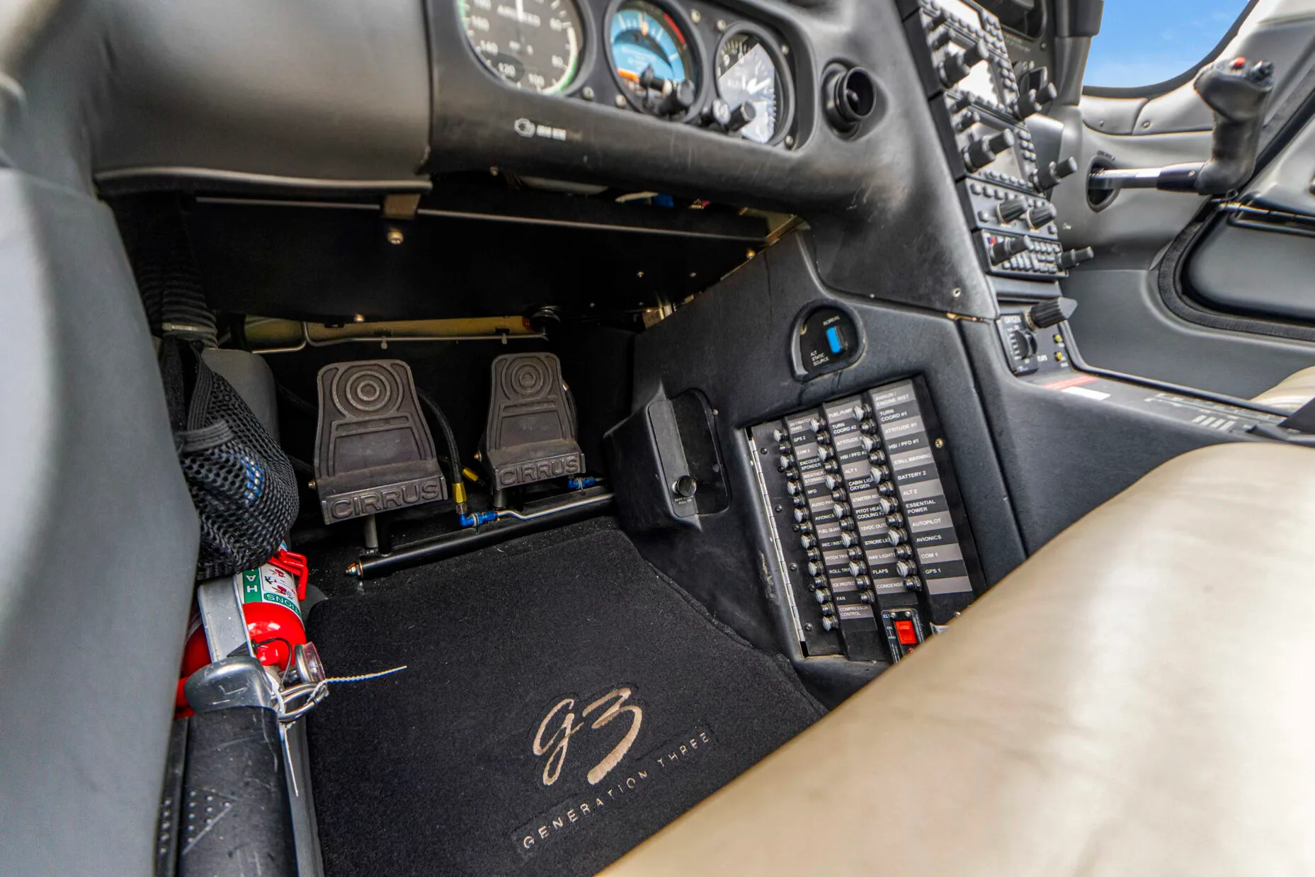 Cabin interior of a 2008 Cirrus SR22-G3 Turbo GTS.