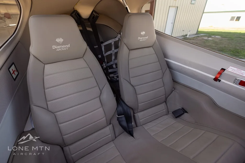Cabin interior of a 2020 Diamond DA40 NG.