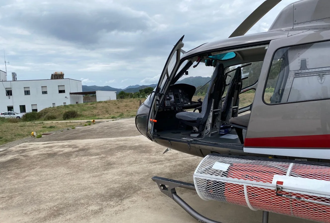 Exterior view of a 2003 Eurocopter AS350-B3.
