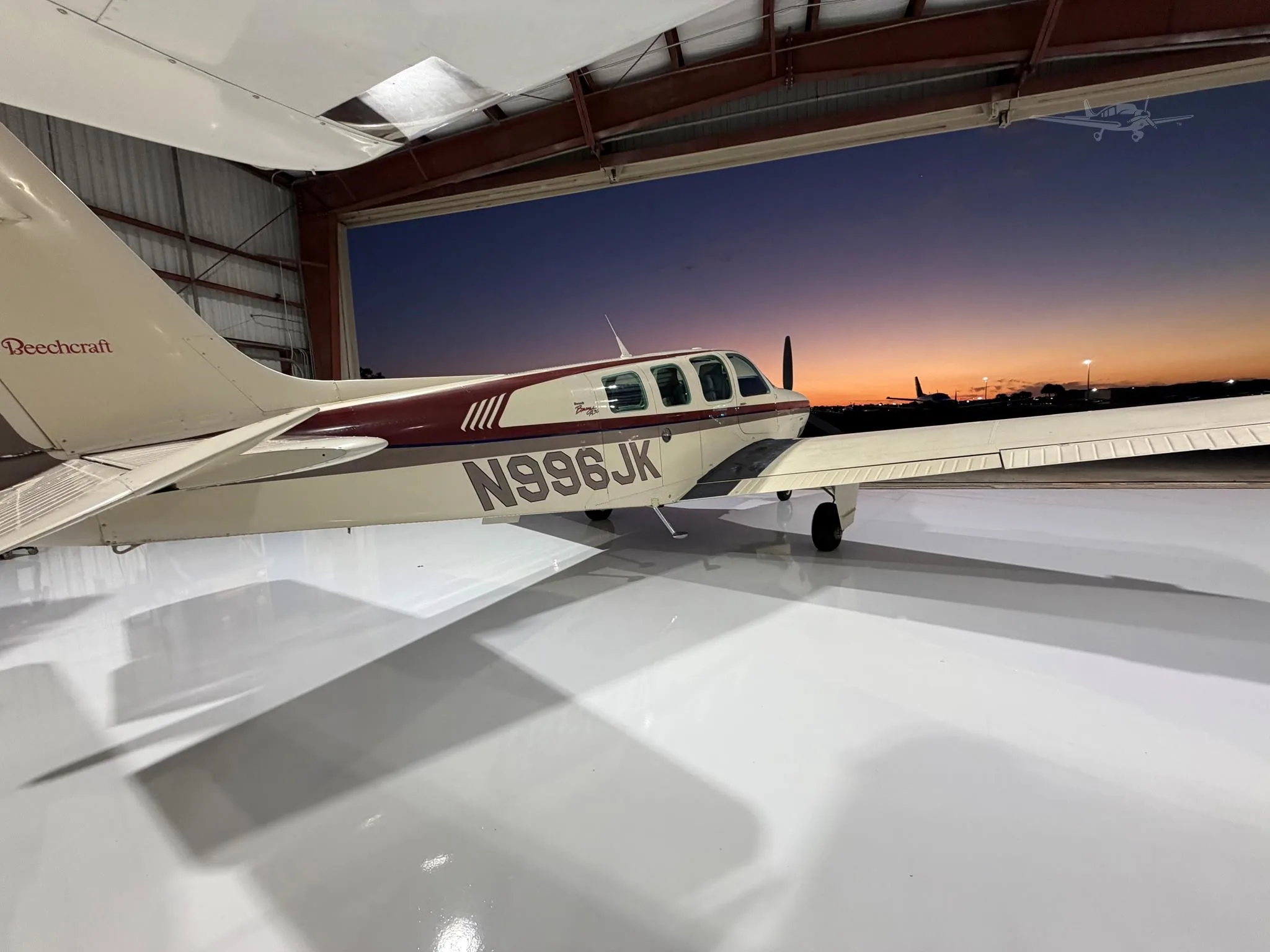 Cockpit and instrument panel of a 1996 BEECHCRAFT A36 BONANZA.