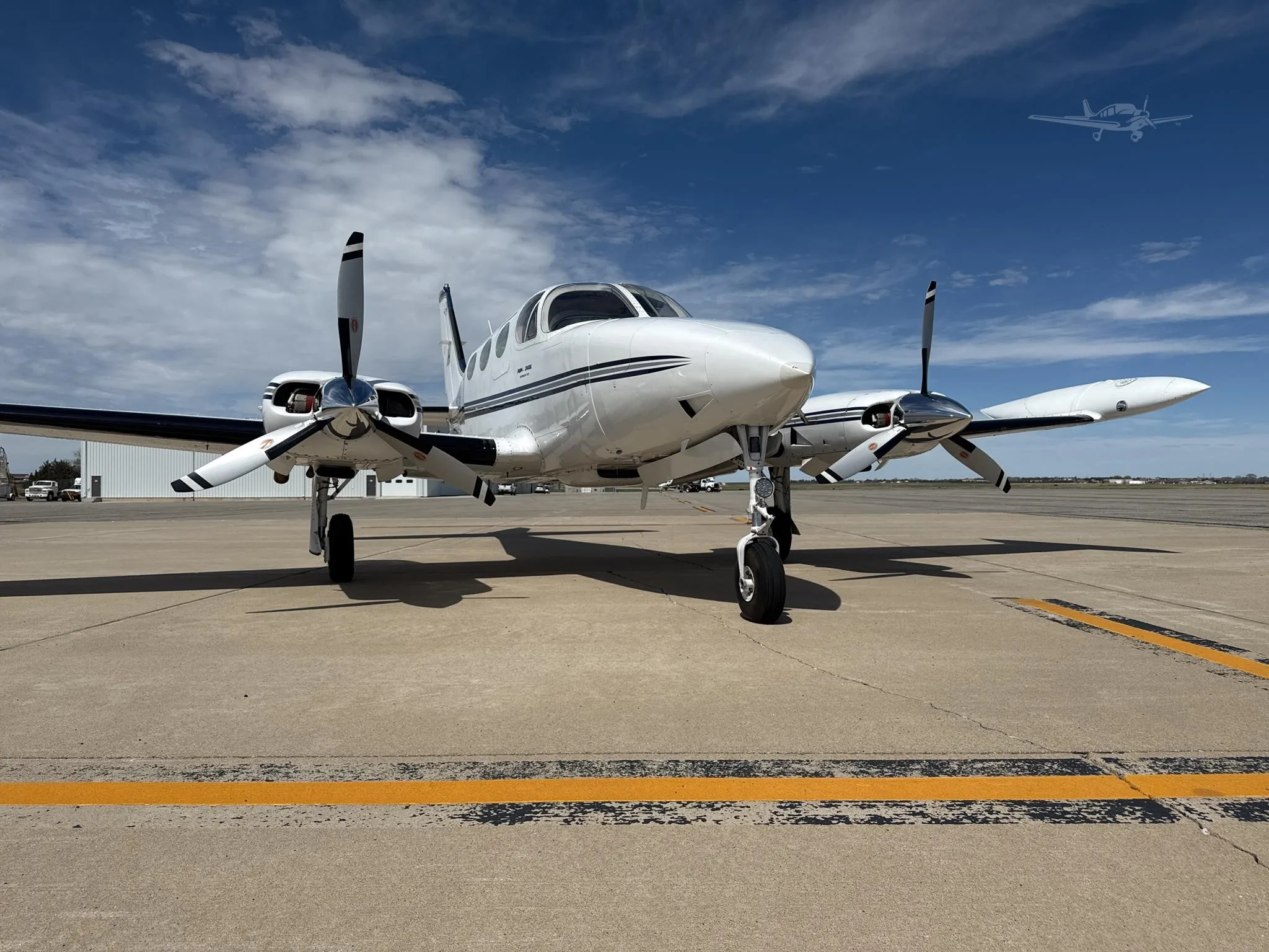 Exterior view of a 1977 CESSNA 340A.