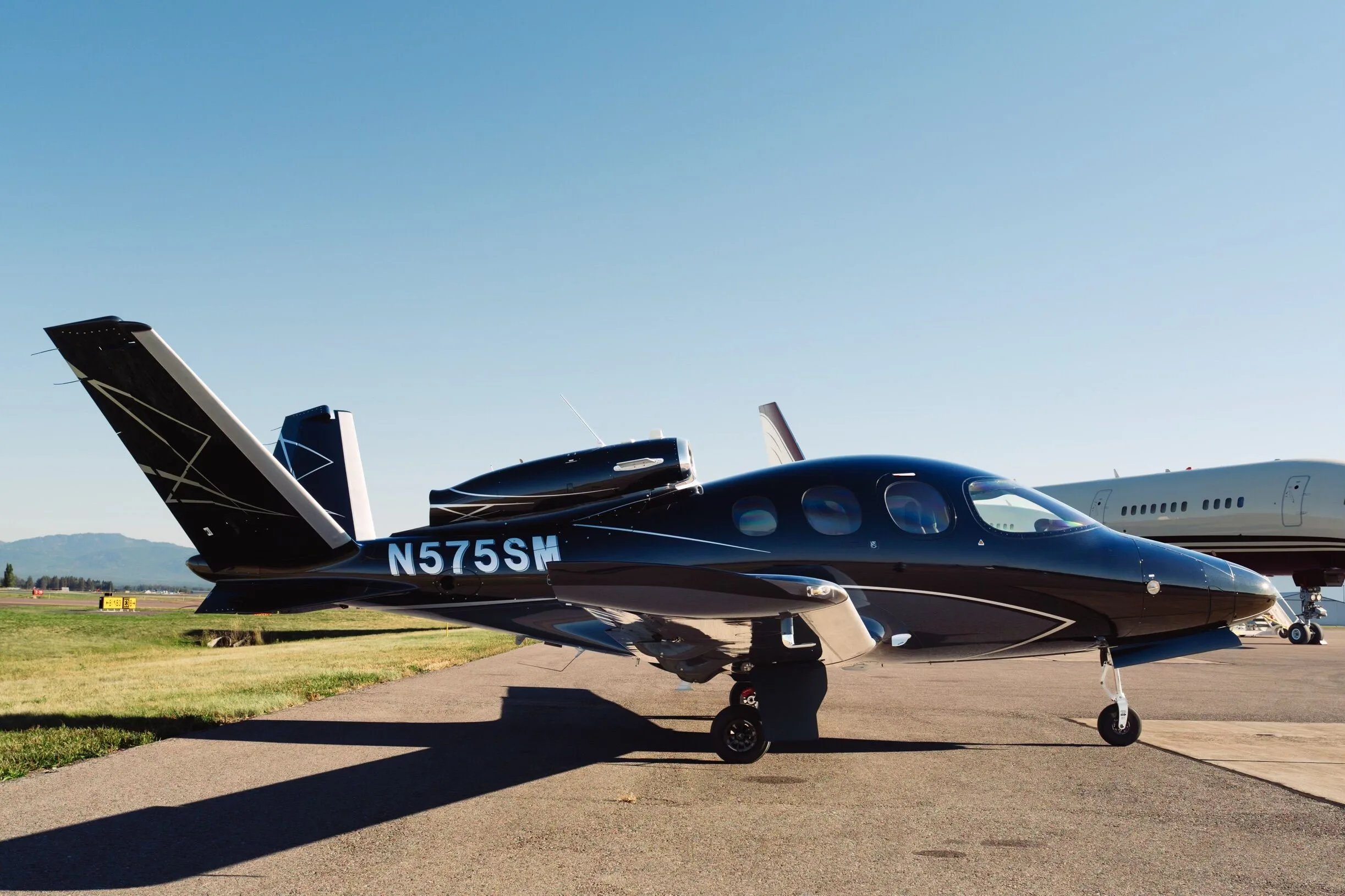 Exterior view of a Cirrus SF50-G2+ Elite.