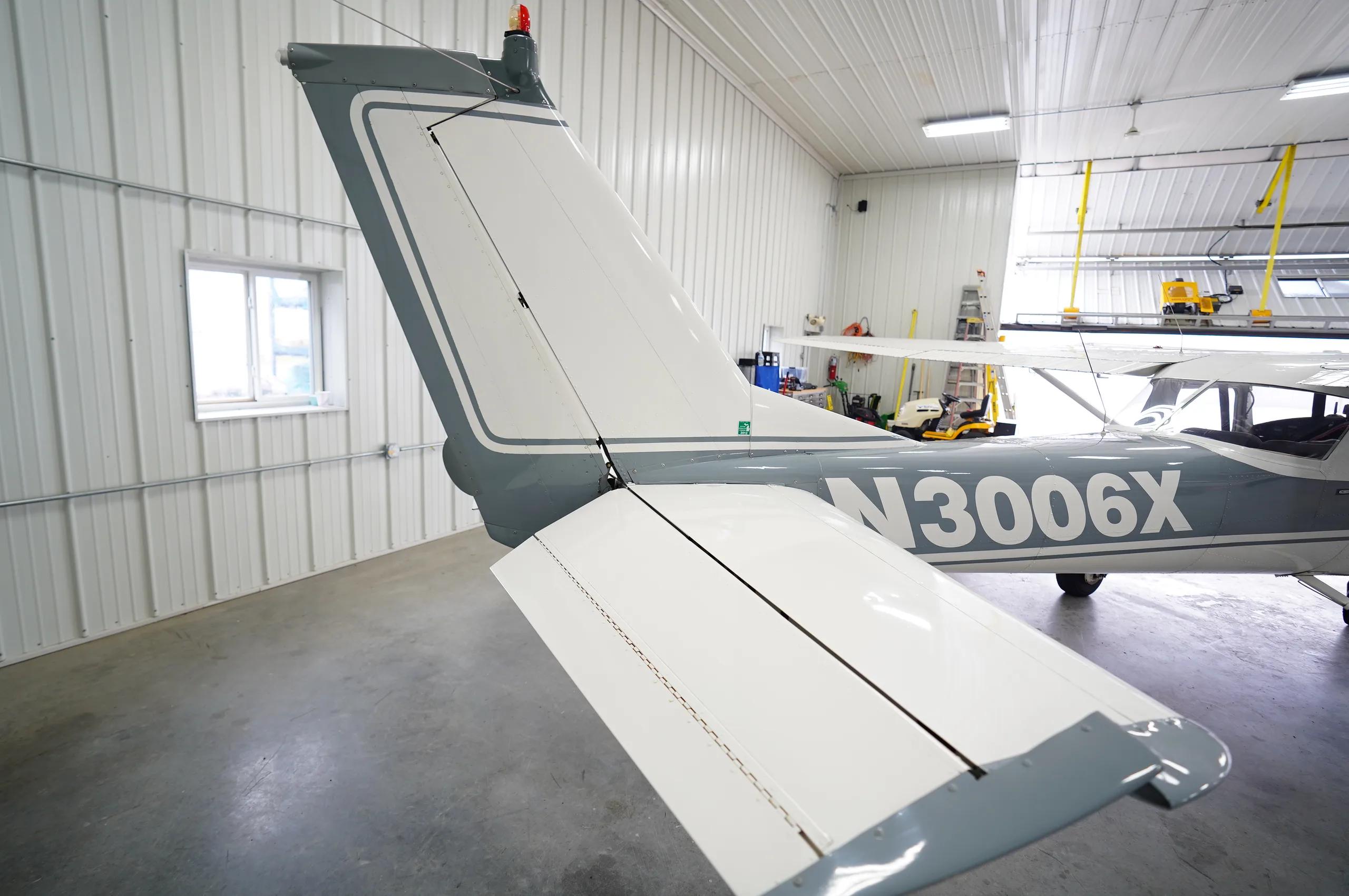 Exterior view of a Cessna 150F, N3006X.