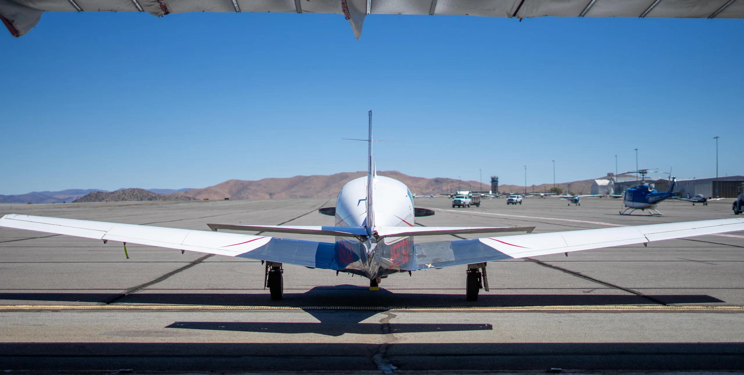 Exterior view of a 1965 Mooney M20E Super 21 / Chaparral.